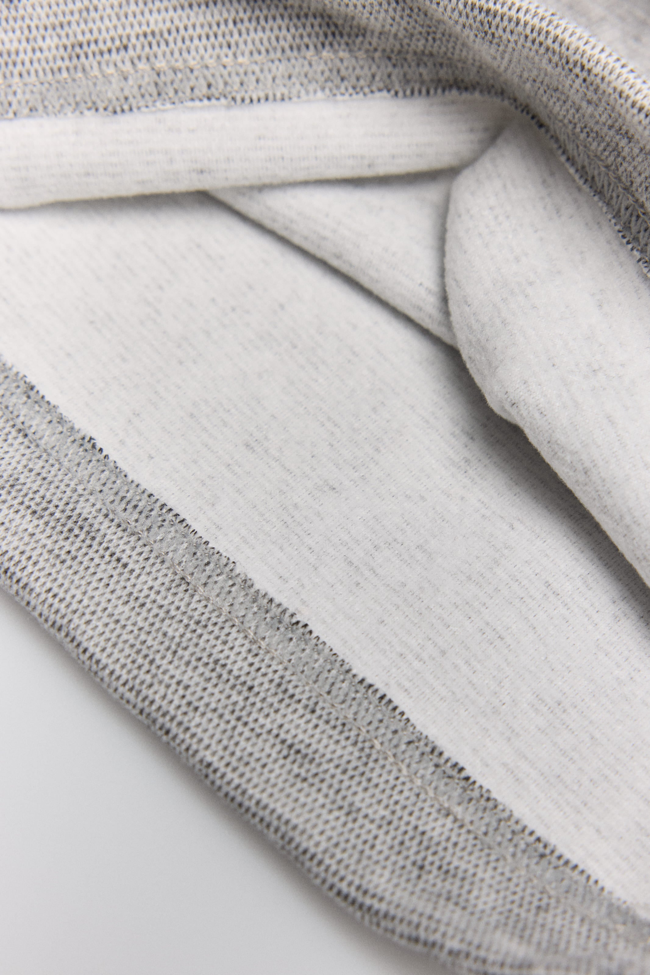 Calça cinza reta extra confortável