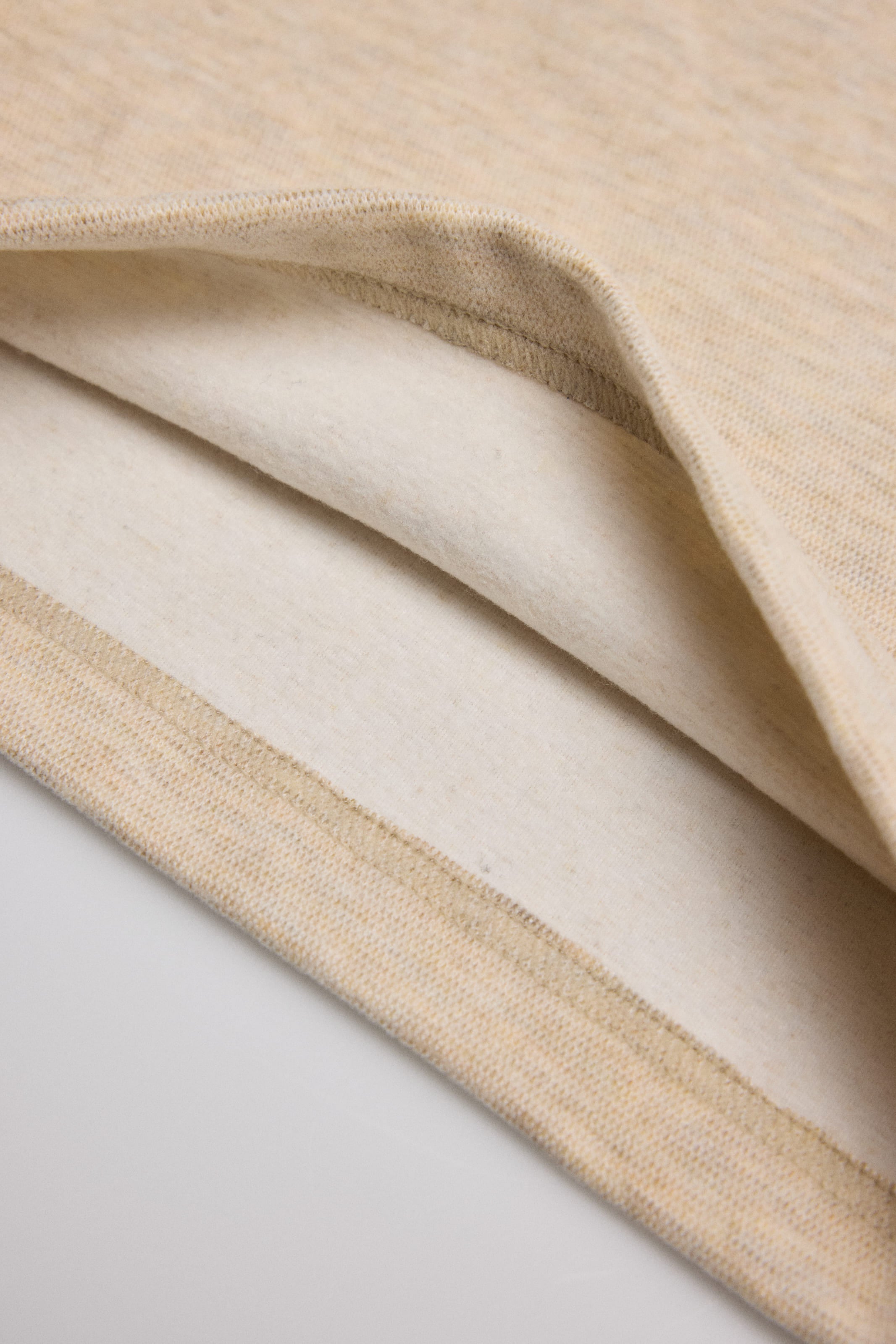 Calça bege reta extra confortável