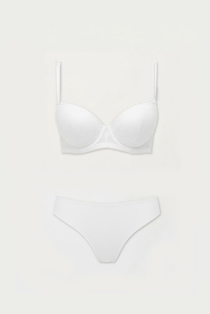 Conjunto de lingerie: sutiã com aro e calcinha brasileira, branco