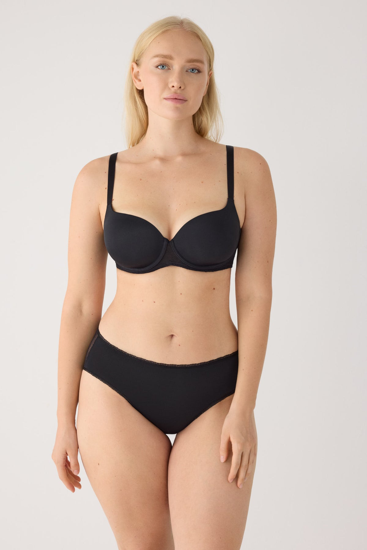 Cueca midi lingerie transparente preto