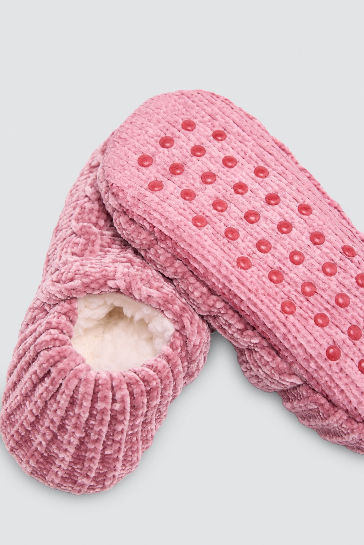Pantufas-meia de mulher aveludadas antiderrapantes com interior sherpa rosa