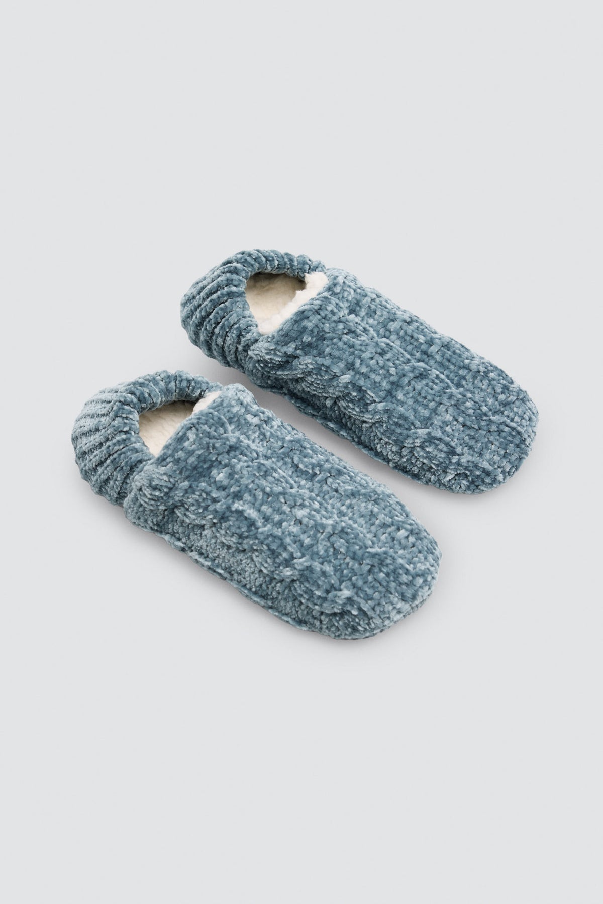 Pantufas-meia de mulher aveludadas antiderrapantes com interior sherpa azul