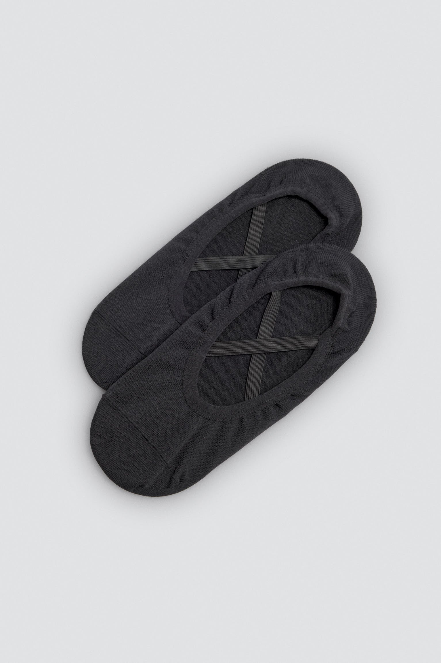 12995_NEGRO-calcetines-mujer-antideslizantes-para-yoga-pilates-ballet-negro-ysabel-mora