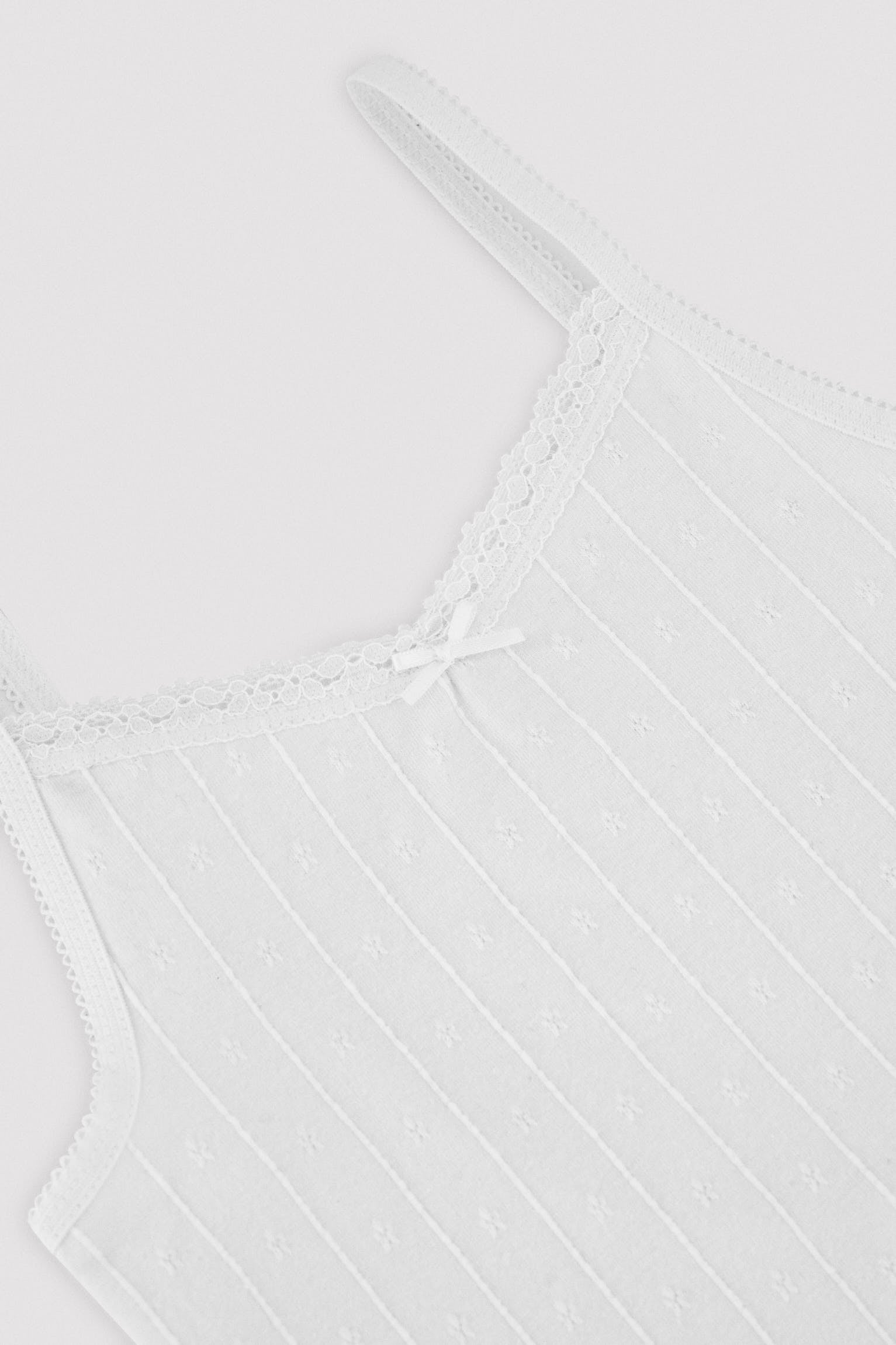 Conjunto infantil interior camiseta y braga blanco - Ysabel Mora