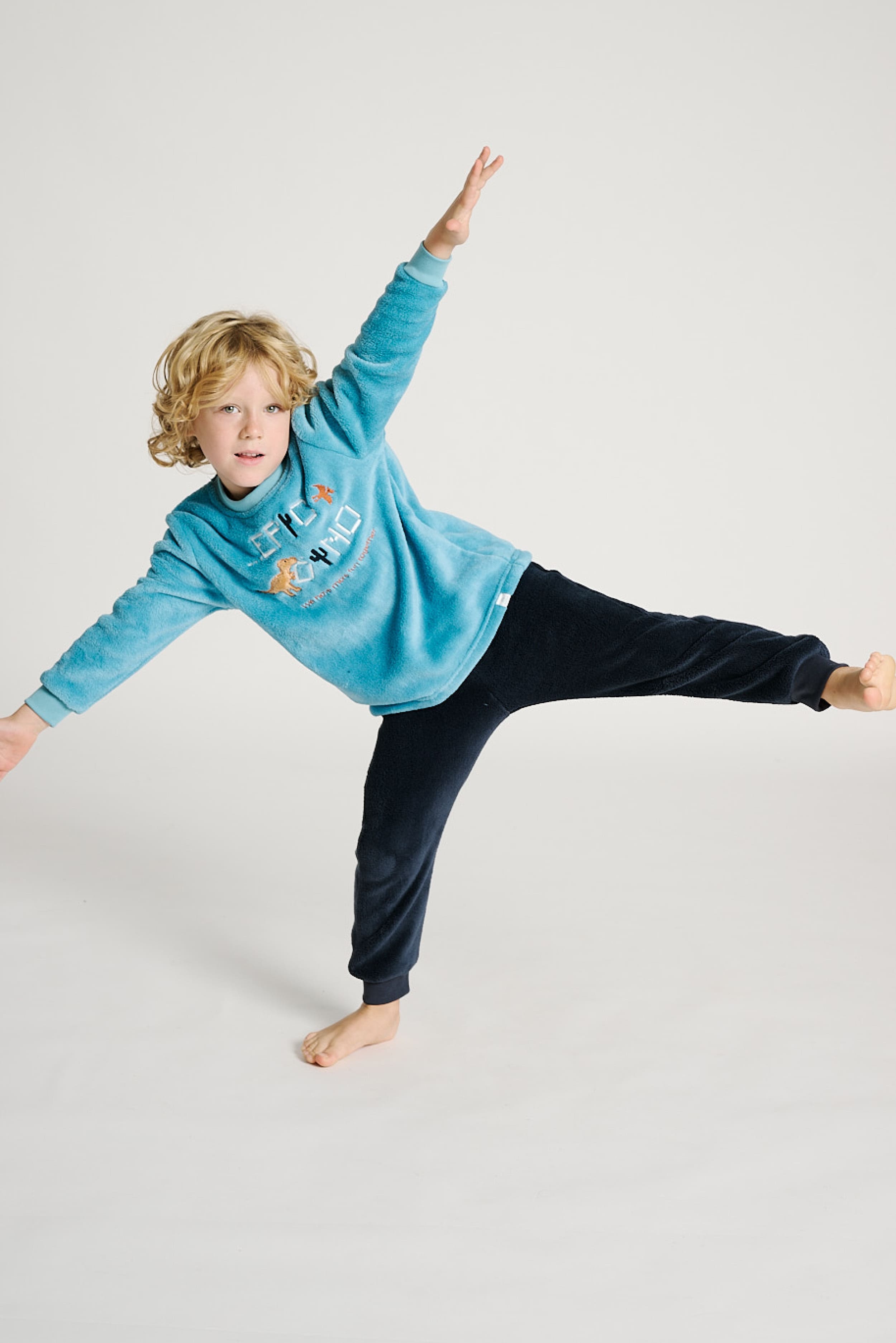 19011010-2-piijama-juvenil-pelo-dinosaurios-azul