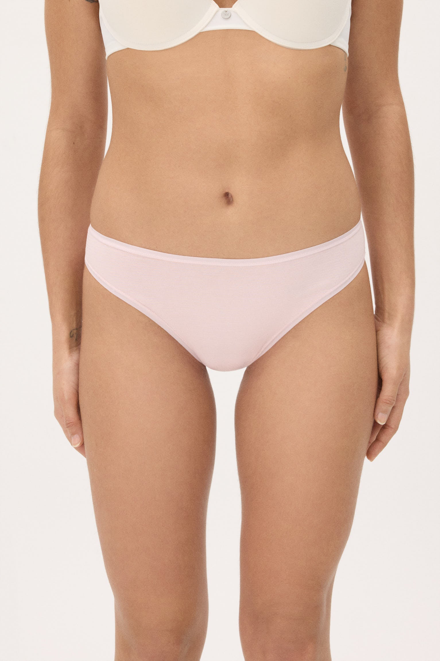 Pacote com 6 mini calcinhas lisas e estampadas