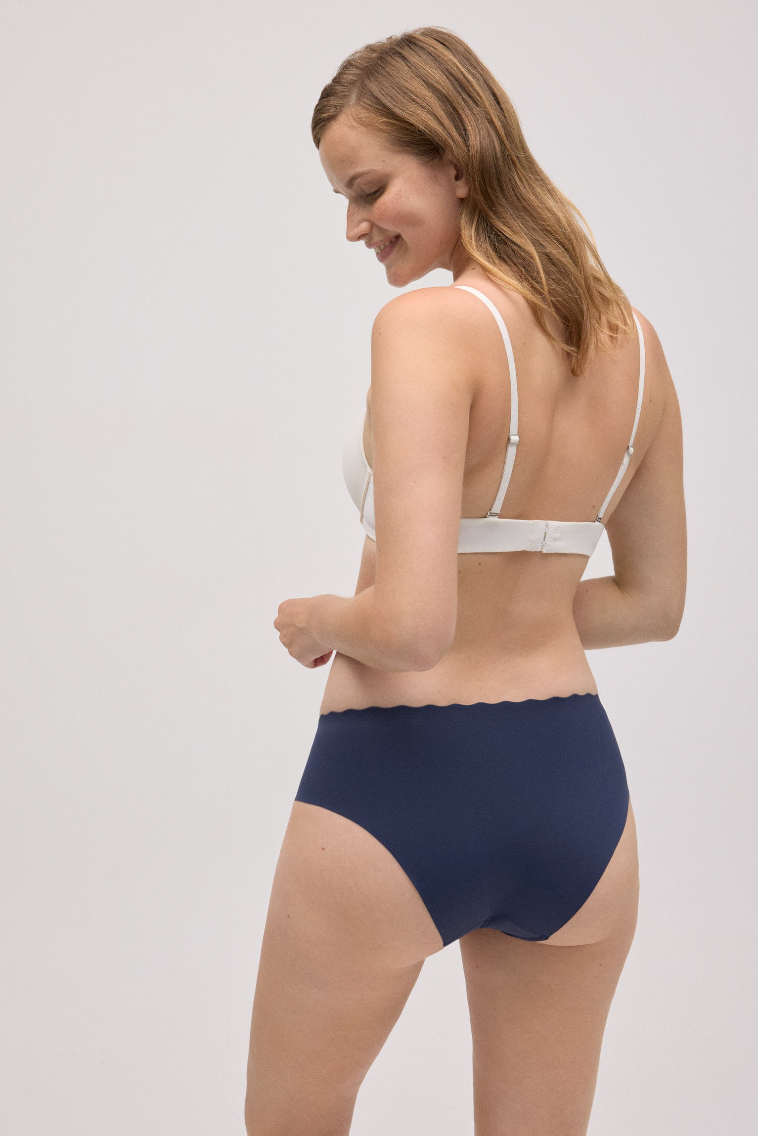 Sutiã midi com laser azul marinho