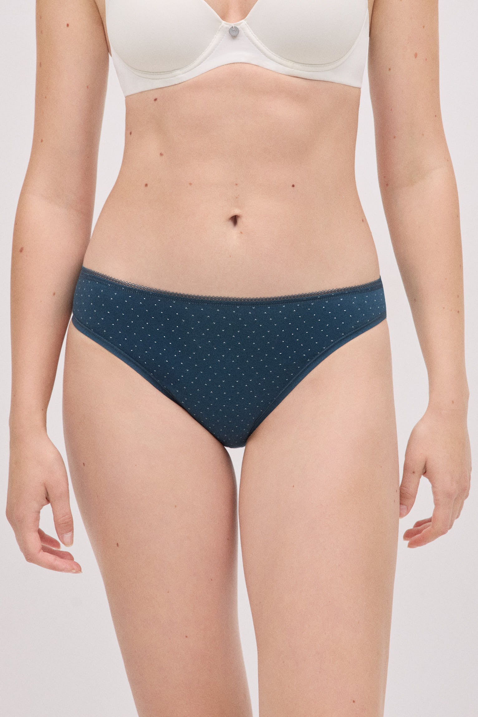 Pacote com 6 mini calcinhas de algodão estampadas