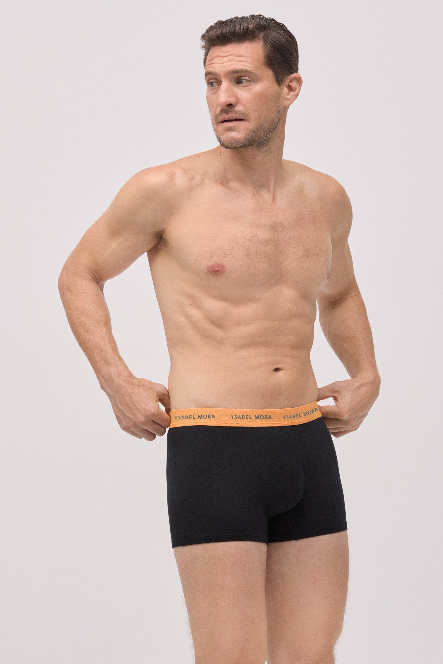 Pacote com 6 cuecas boxer pretas com faixa colorida