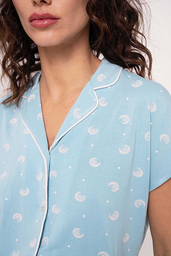 Pijama feminino estampado azul com botões curtos | MUYDEMI