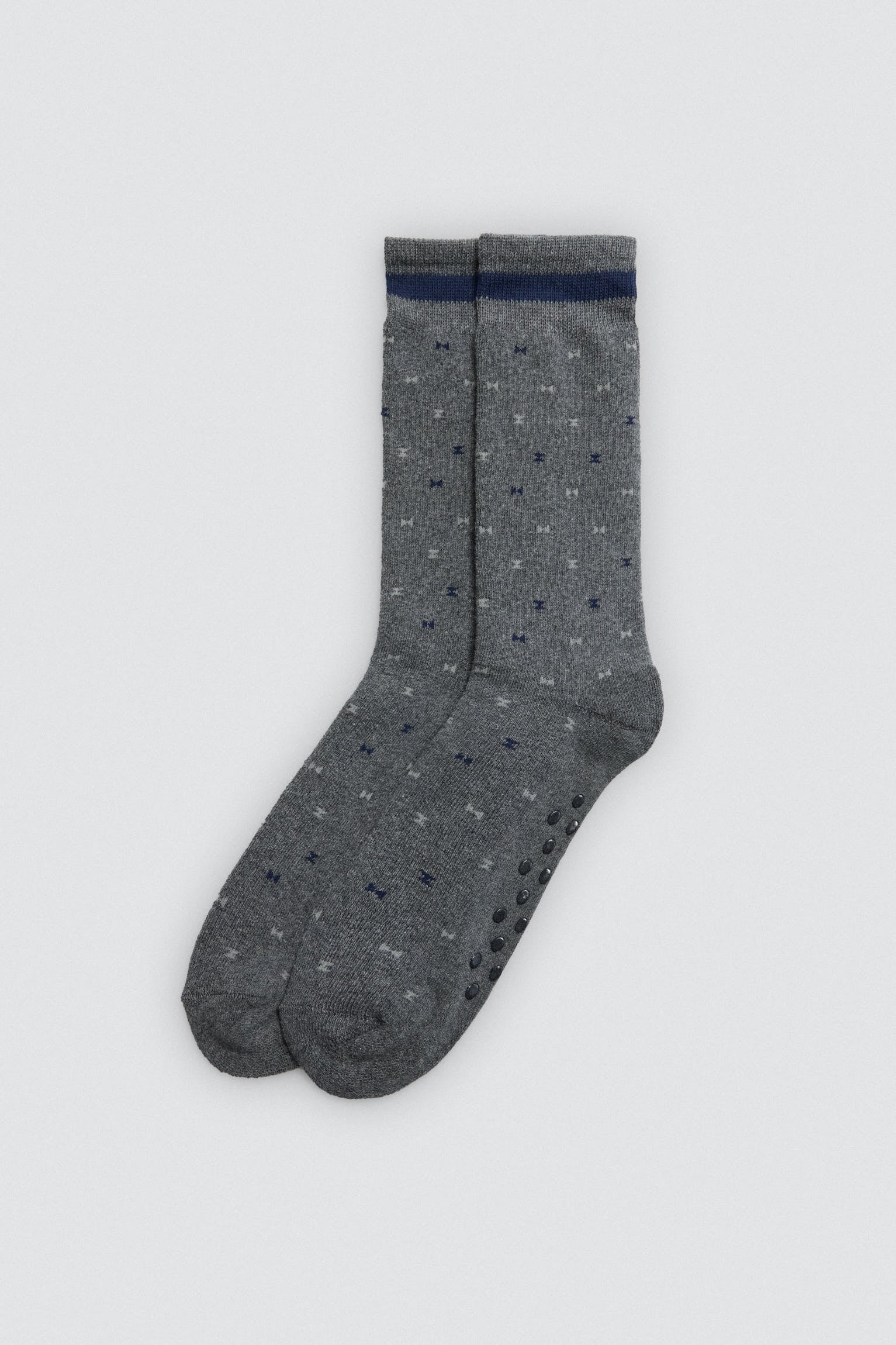 22954-6-pack-3-calcetines-altos-termicos-antideslizantes-sin-puno-estampados