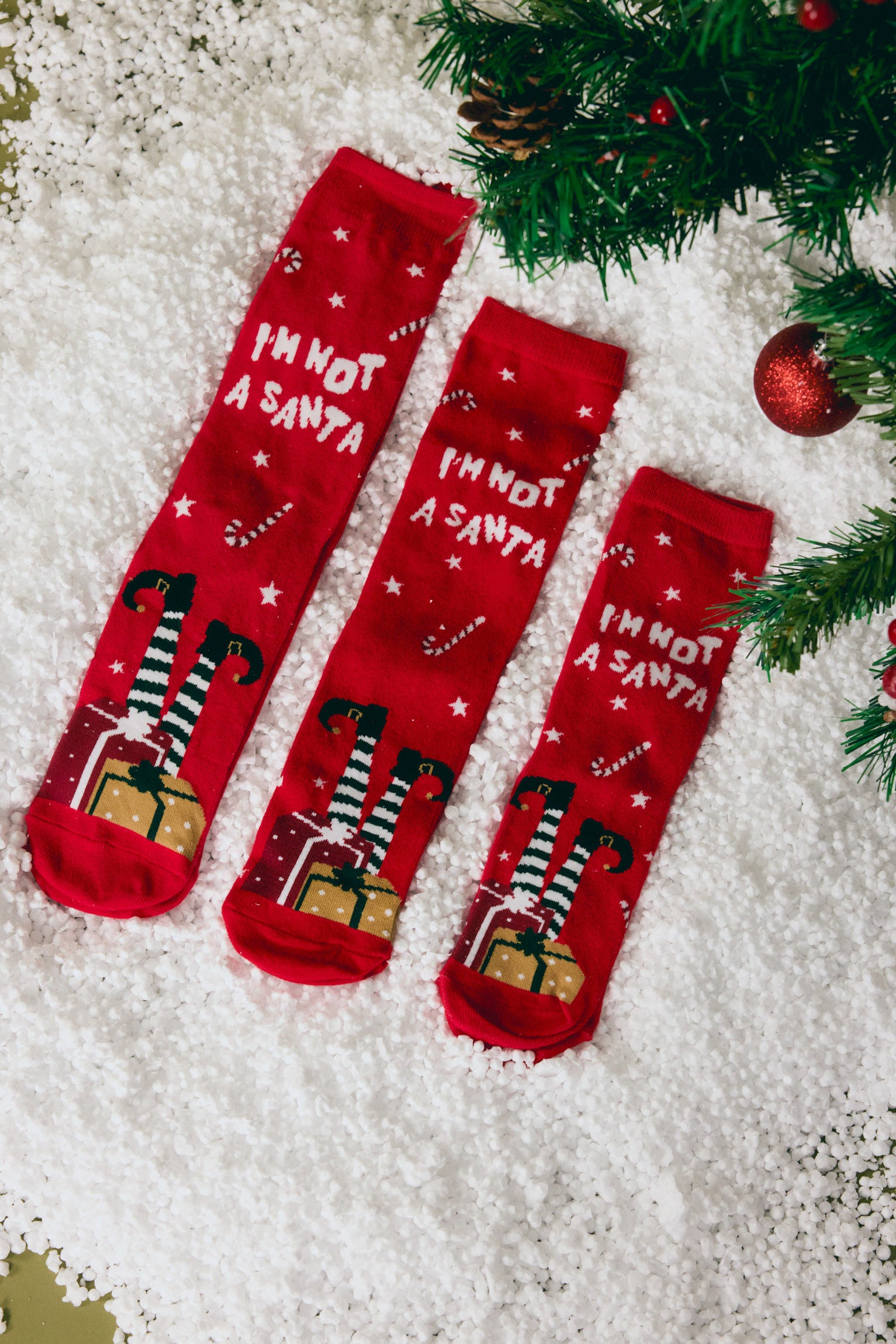 22965-12974-42282-pack-calcetines-familiares-navidad-not-a-santa-ysabel-mora-ideas-de-regalo