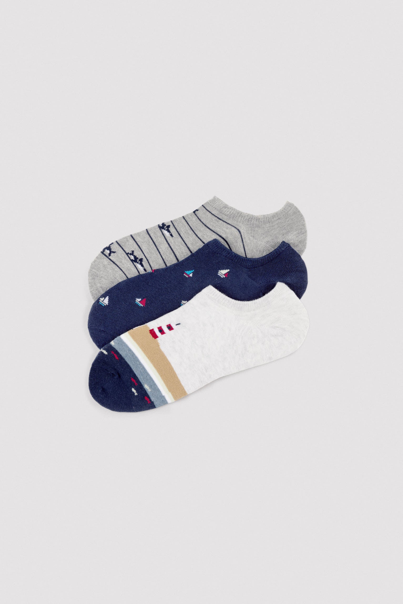 Pacote com 3 minissaias masculinas com estampa de barco