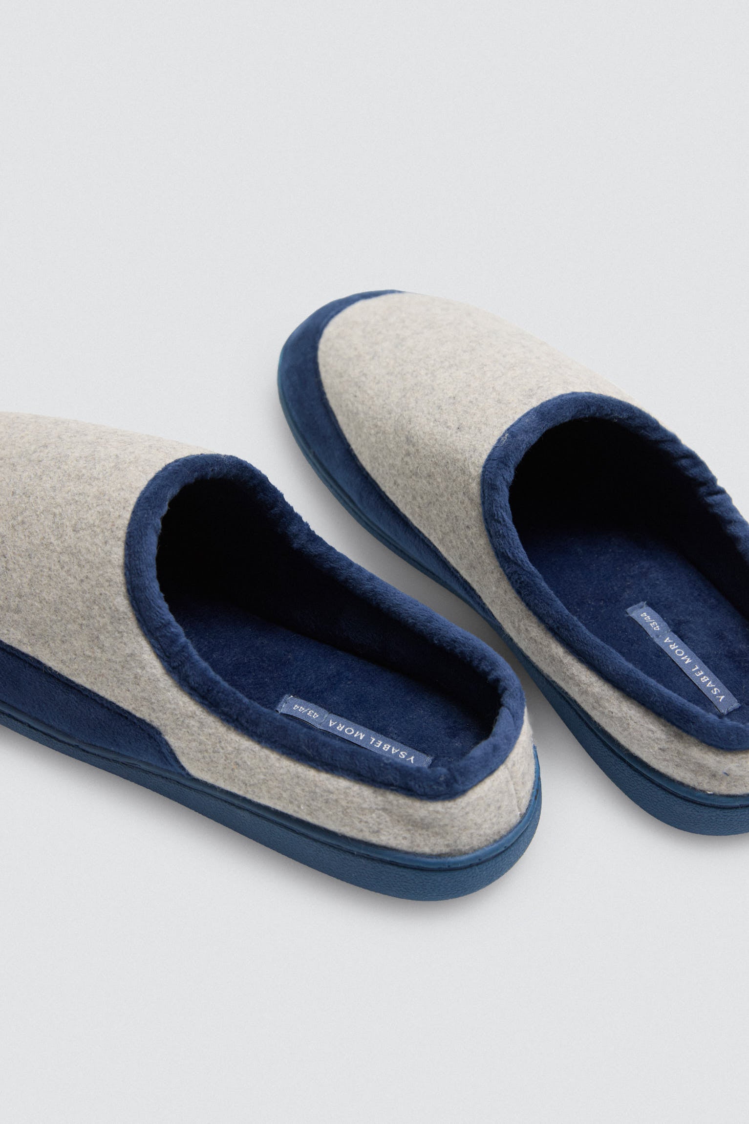 24085-4-zapatilla-de-casa-tejido-tipo-fieltro