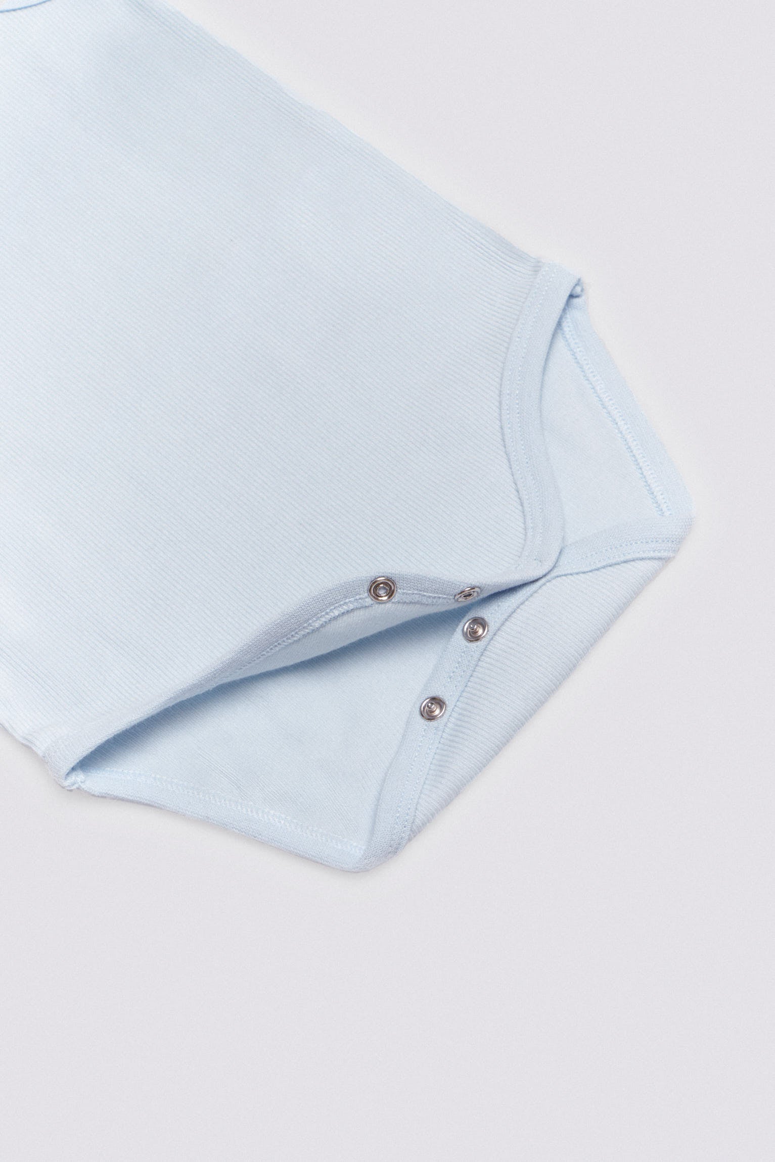 25019-6-body-bebe-tirantes-unisex-ysabel-mora-celeste