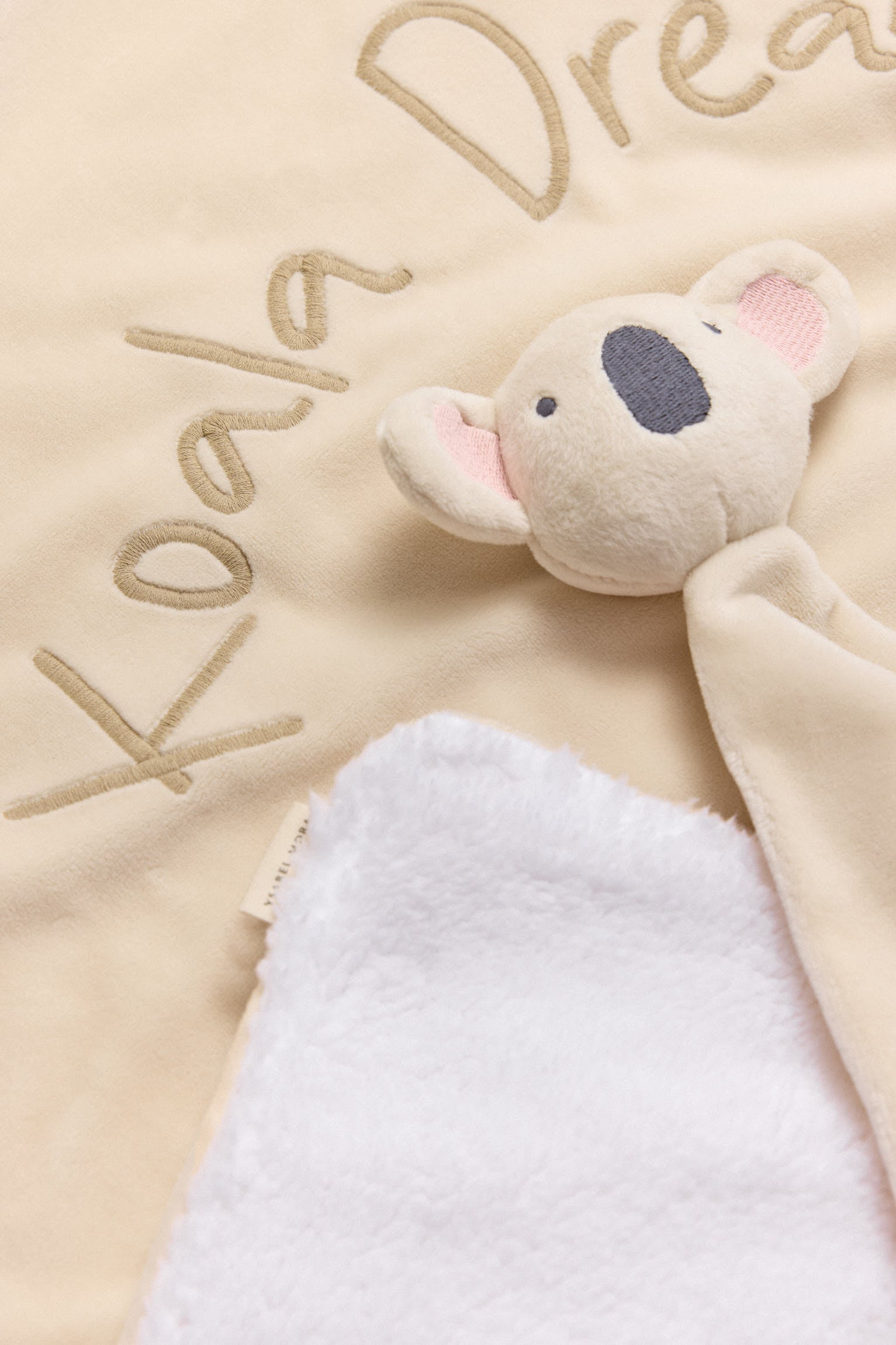 25609-3-set-bebe-manta-doudou-koala-dream