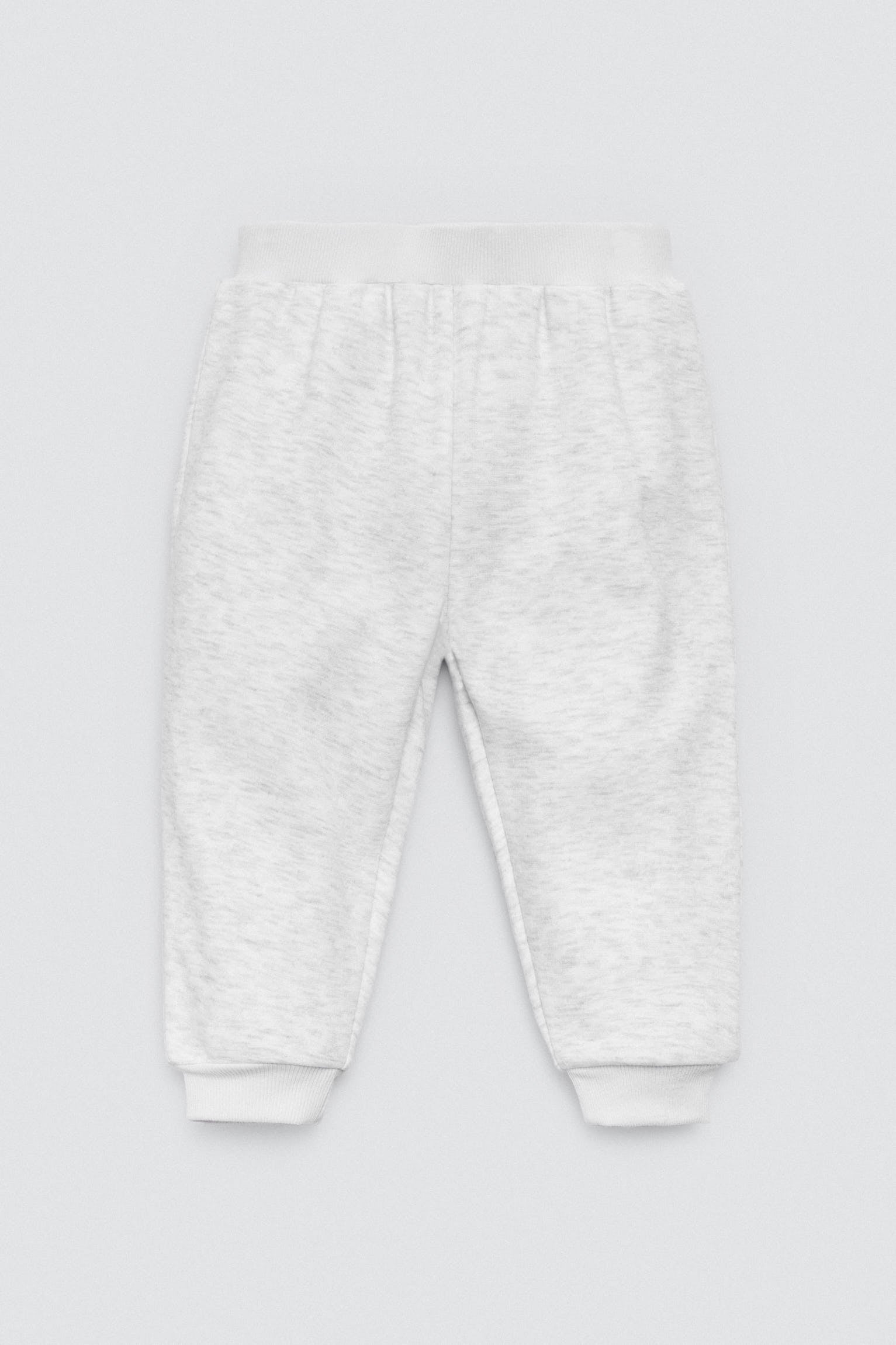 25612-4-conjunto-bebe-sudadera-jogger-gris