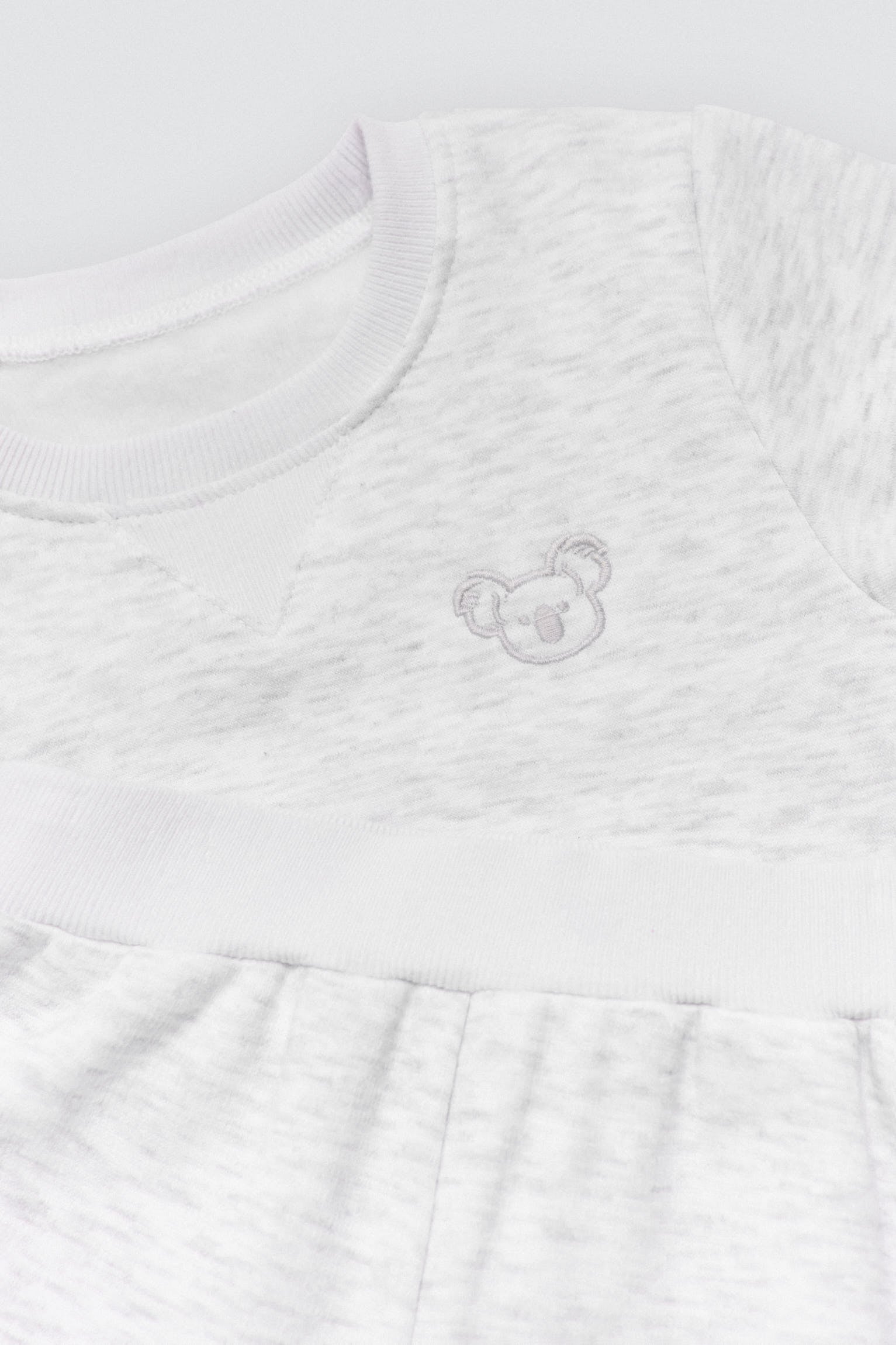 25612-5-conjunto-bebe-sudadera-jogger-gris