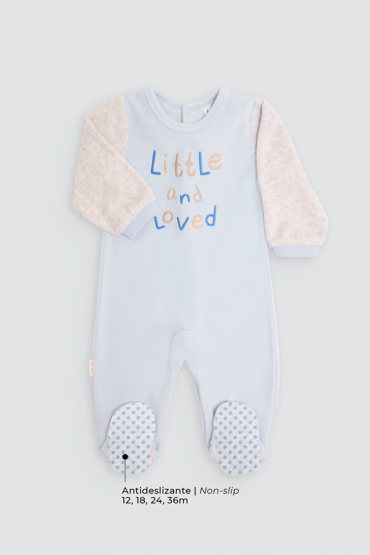 Babygrow de bebé manga comprida com detalhe bordado Little and Loved