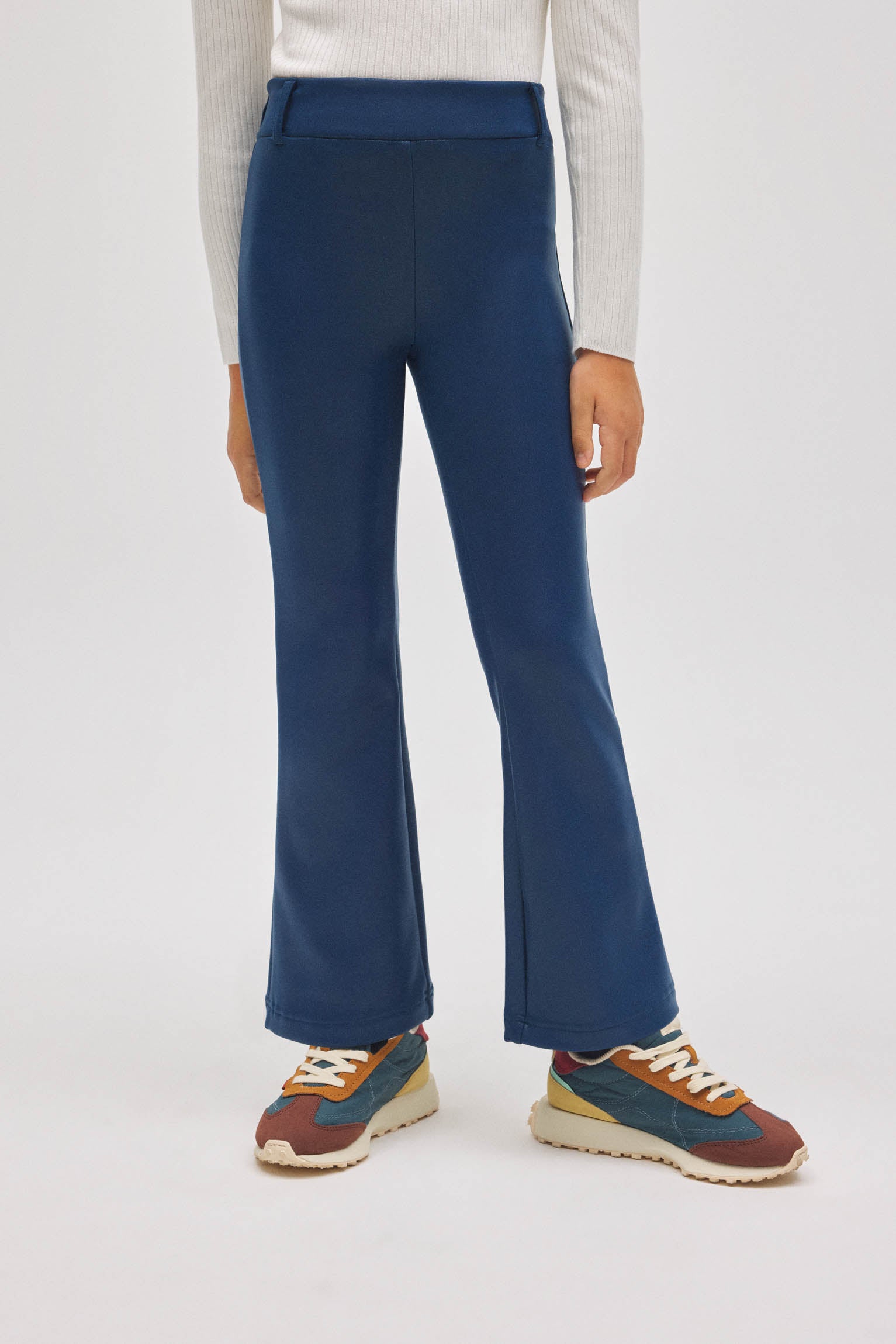 33250-3-pantalones-termicos-nina-efecto-piel-flare-marin-ysabel-mora
