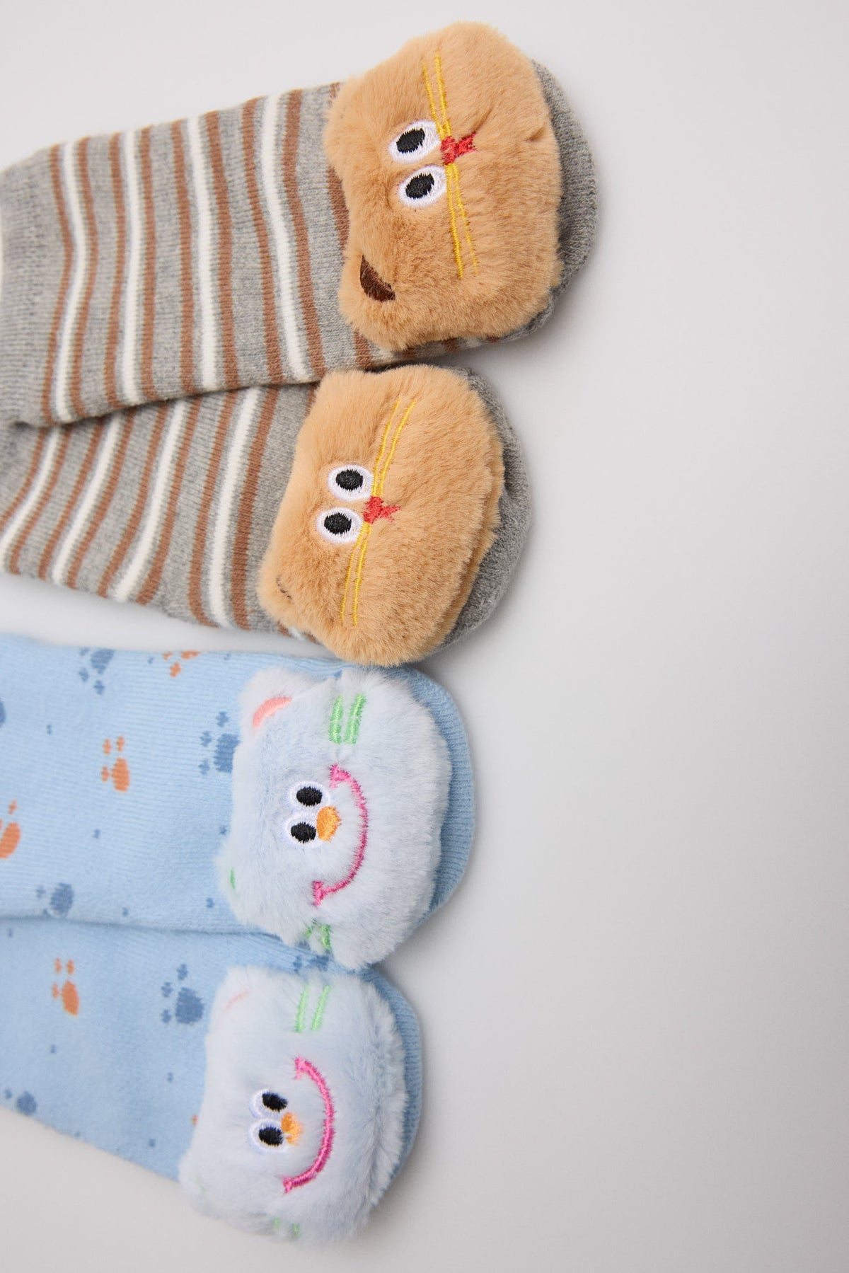 Pack de 2 meias térmicas antiderrapantes sensoriais de bebé com gatinhos