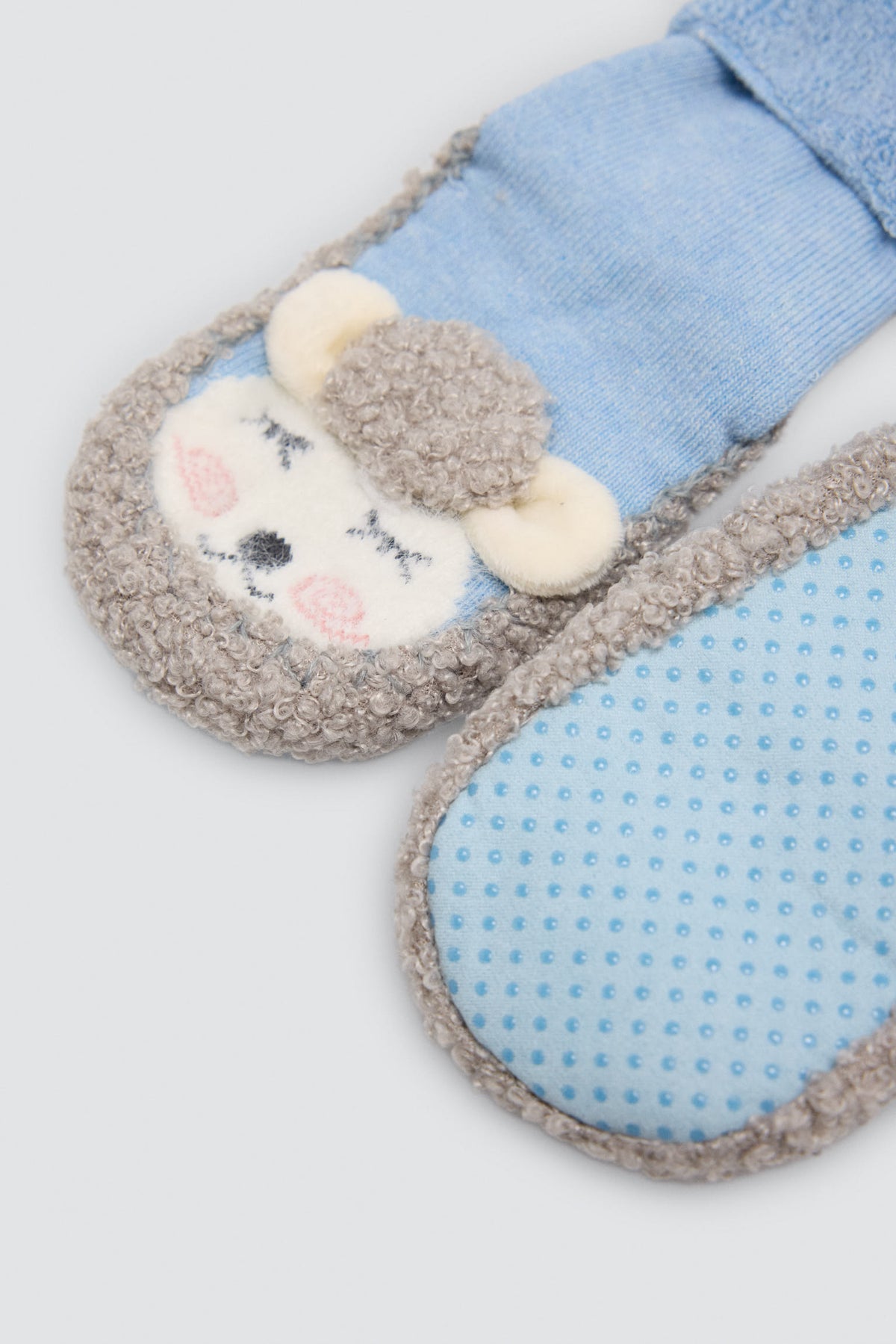 Meias-pantufa térmicas de bebé com ovelhinha azul