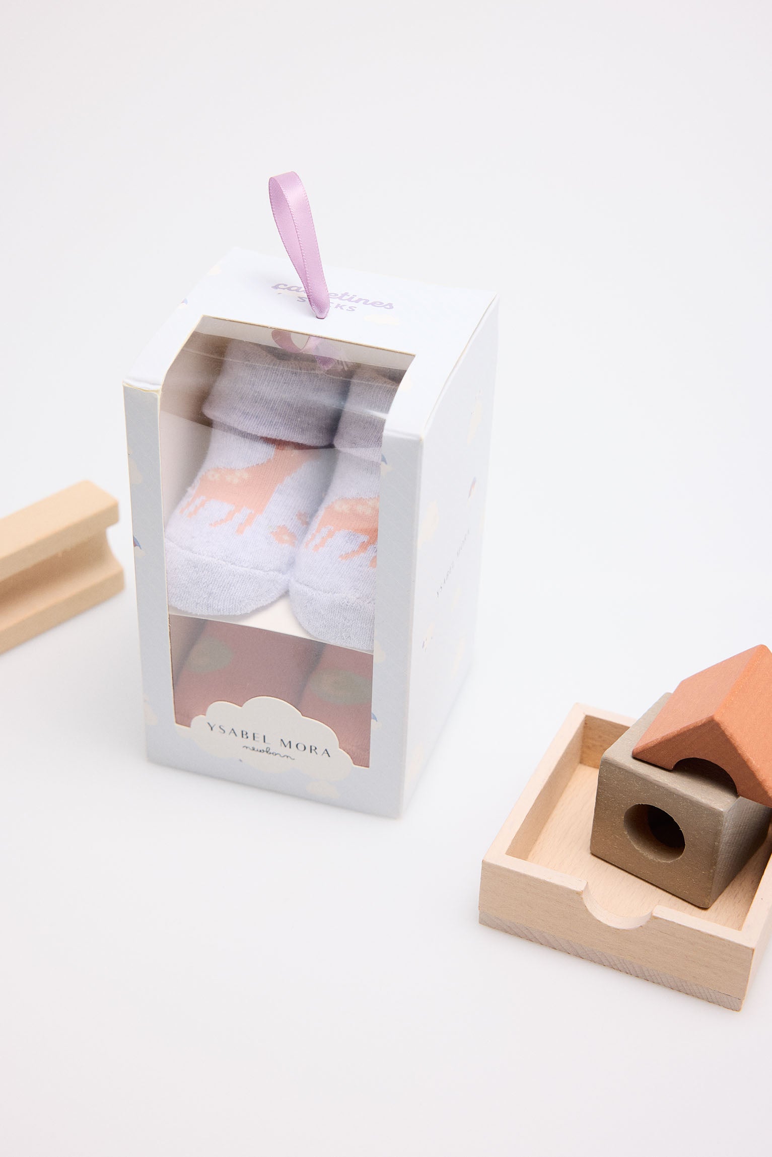 Pacote com 4 meias térmicas para recém-nascidos