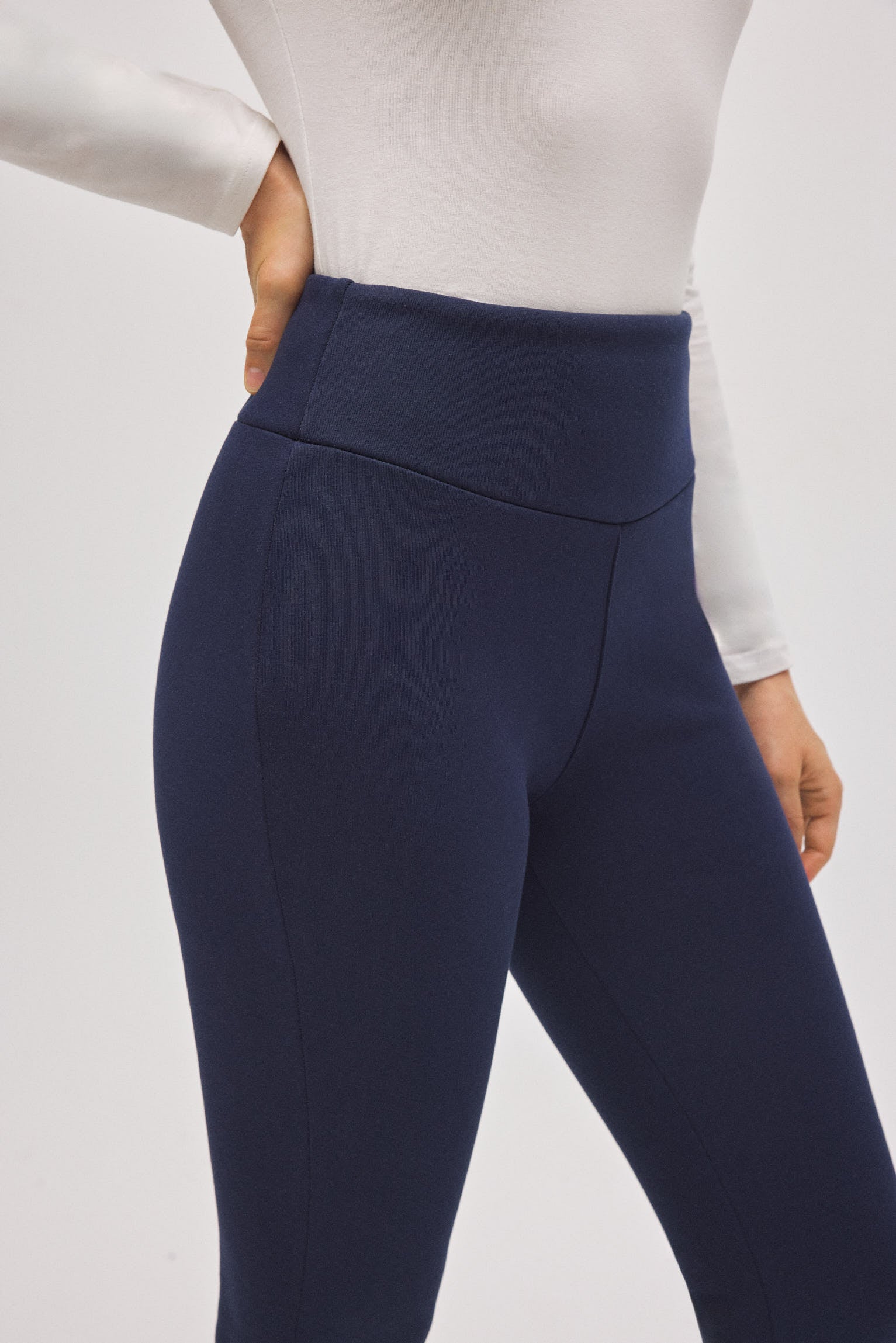 70450-4-leggings-termicos-afelpados-comfy-marino-ysabel-mora