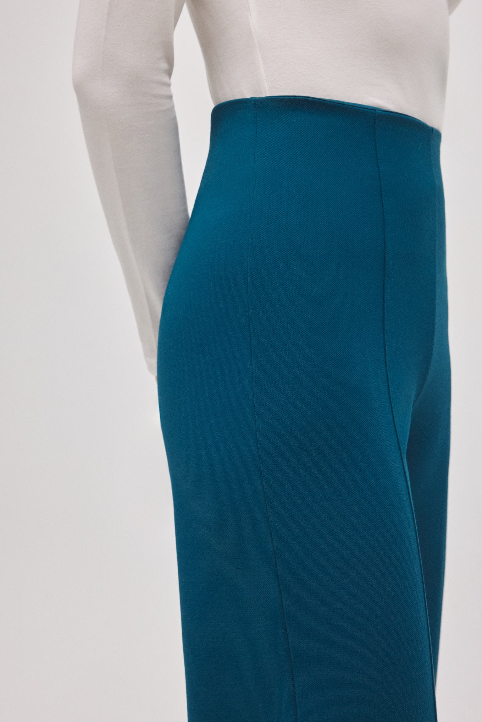 70453-4-pantalon-de-vestir-wide-azul-ysabel-mora