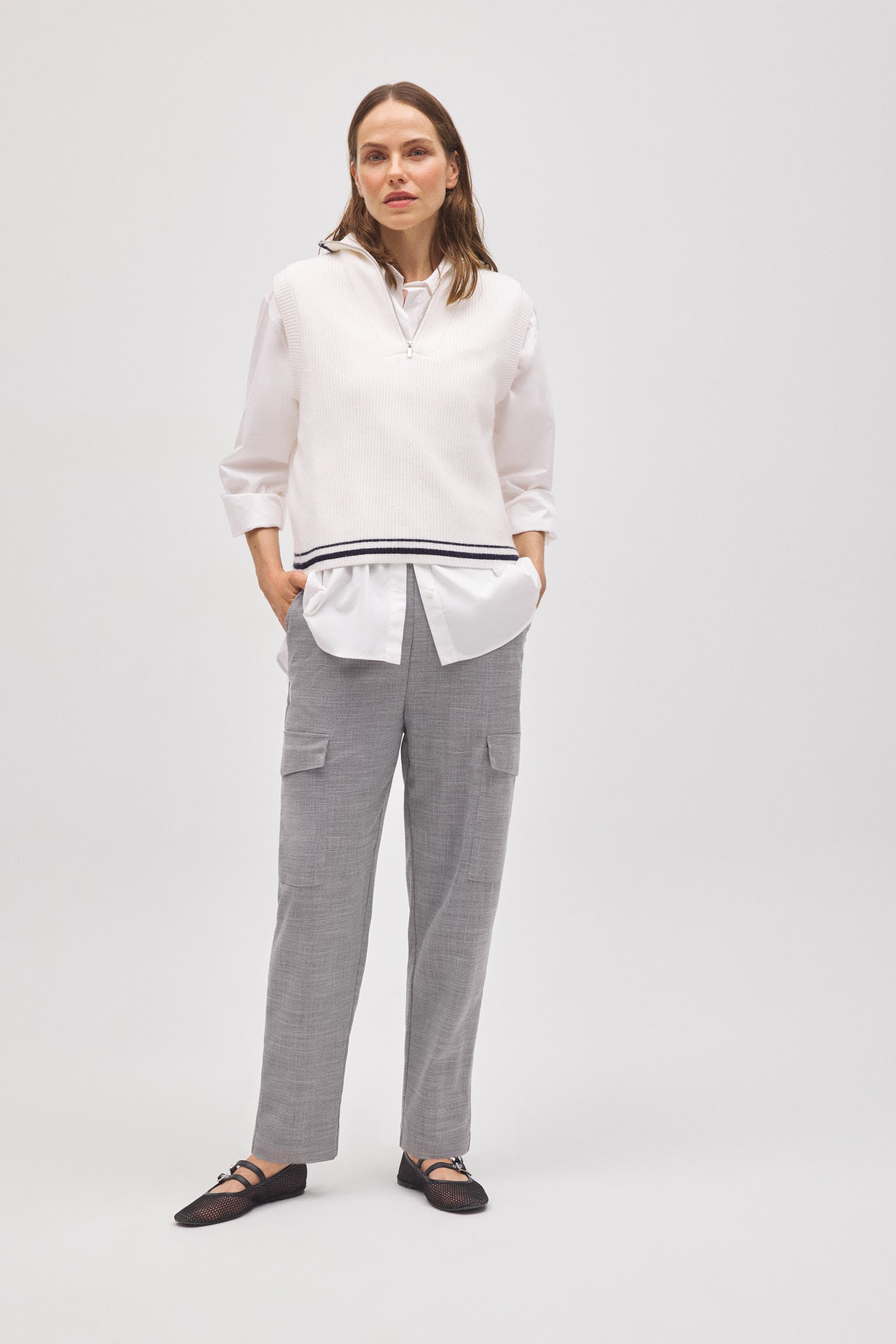 70454-1-pantalon-casual-tipo-cargo-gris-ysabel-mora