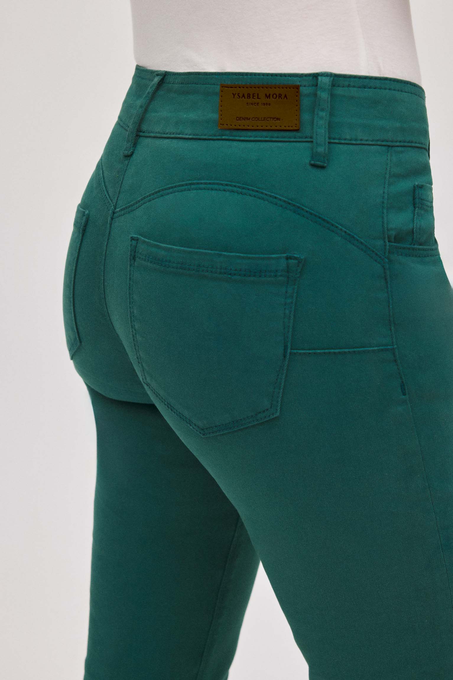 70460-4-pantalones-vaqueros-efecto-push-up-skinny-verde-ysabel-mora