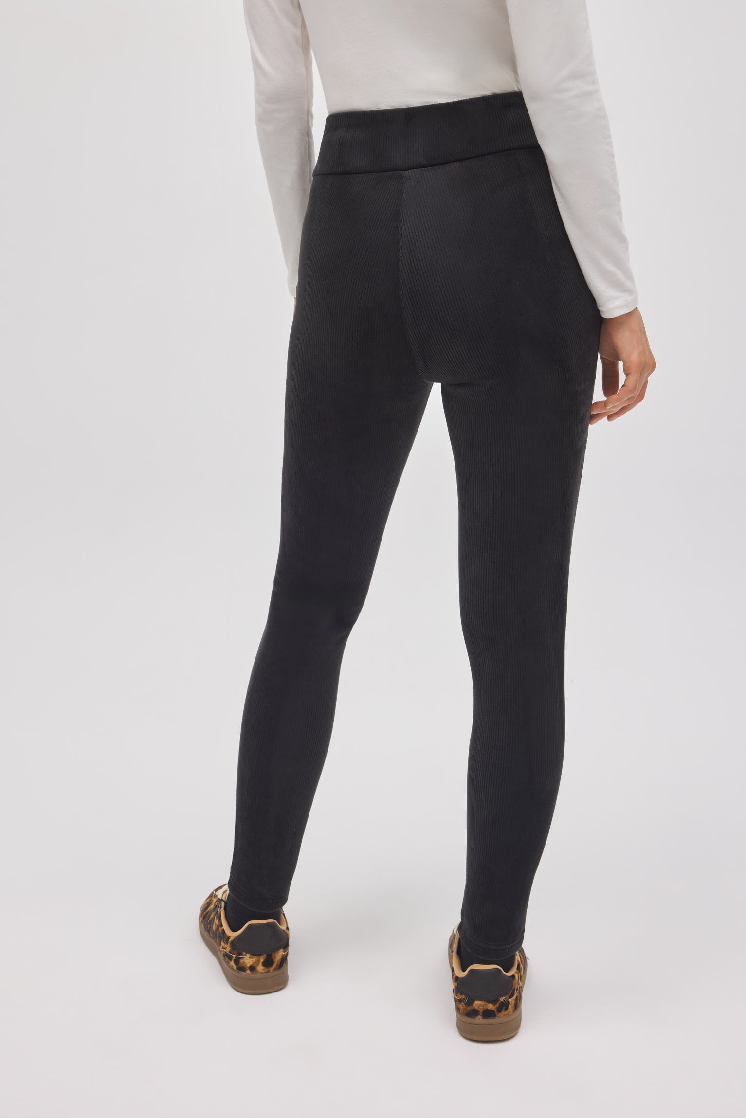 70462-3-leggings-termicos-comfy-afelpado-polar-negro-ysabel-mora