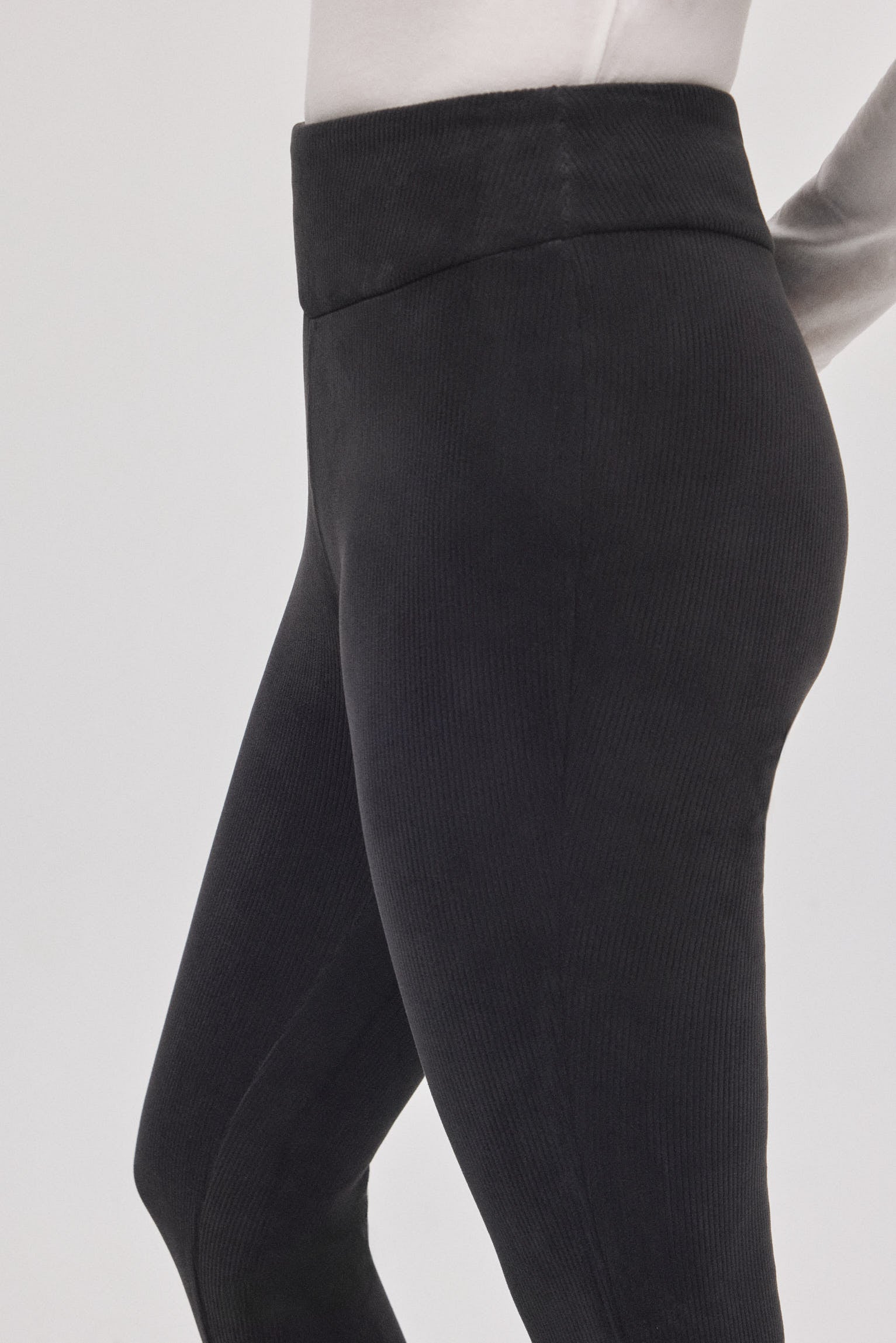 70462-4-leggings-termicos-comfy-afelpado-polar-negro-ysabel-mora