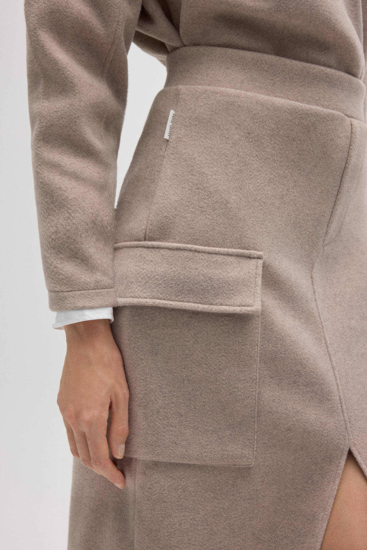 70664-3-falda-midi-calida-estilo-cargo-marron