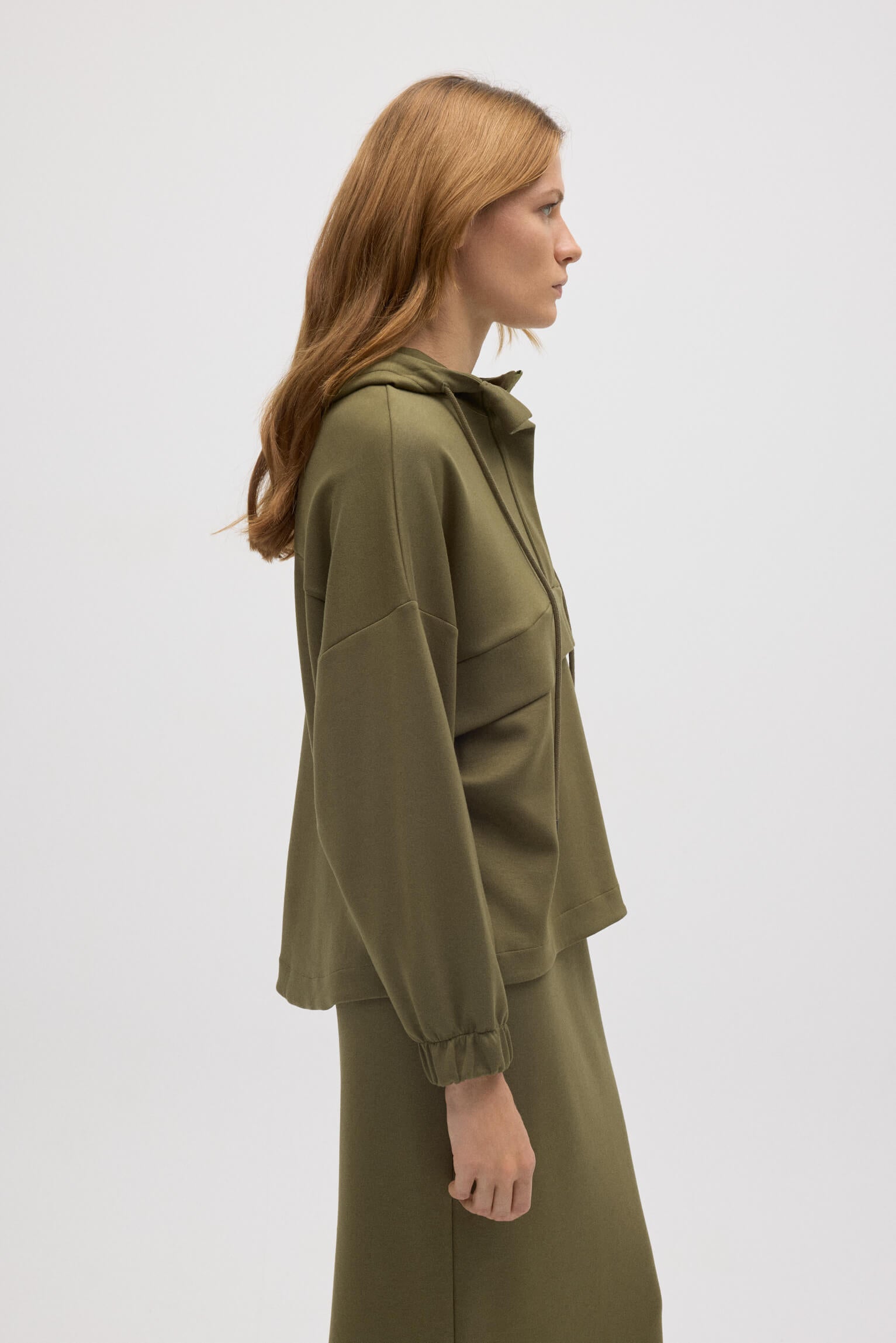 70675-5-sudadera-con-capucha-fluida-verde