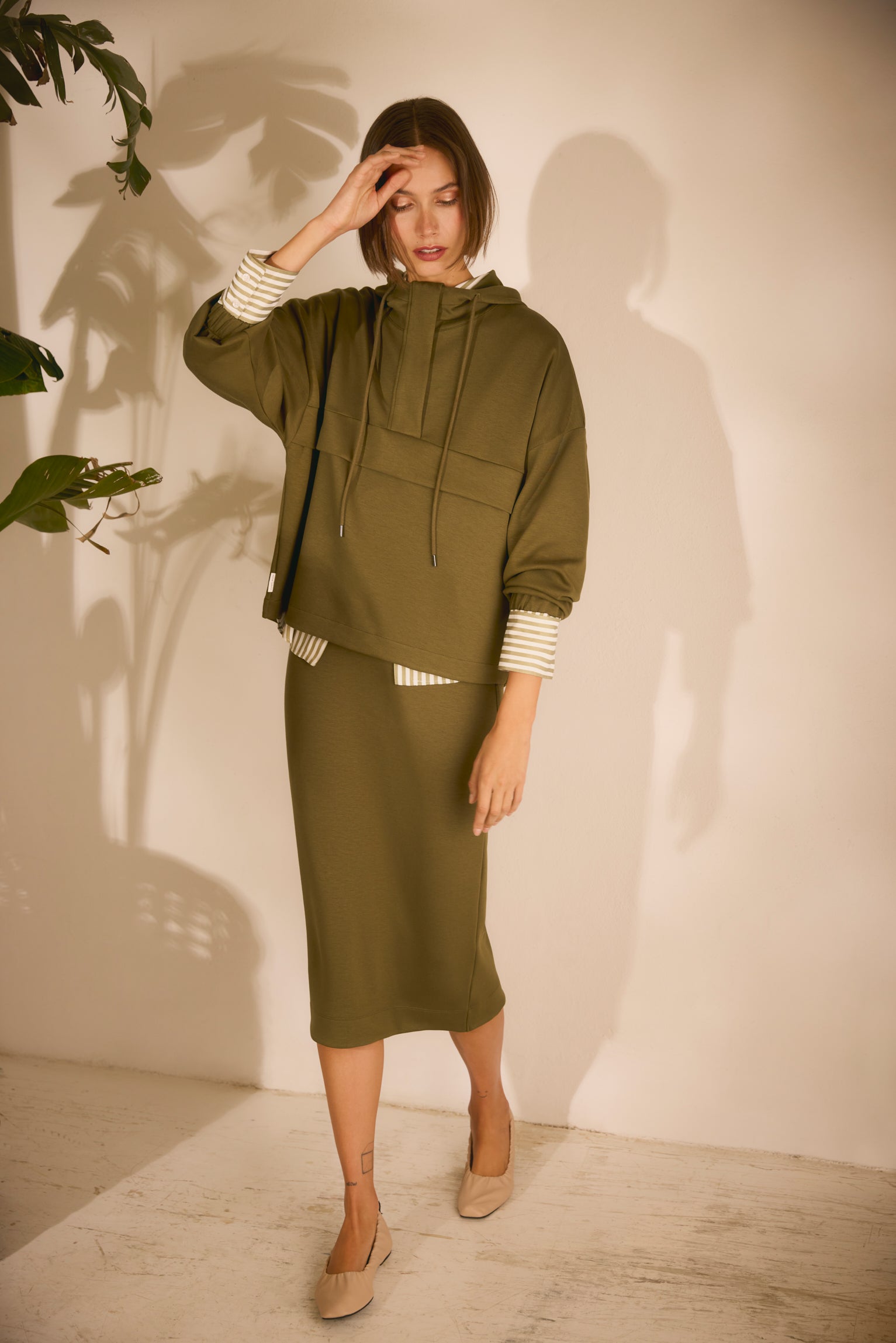 Moletom com capuz e saia verde