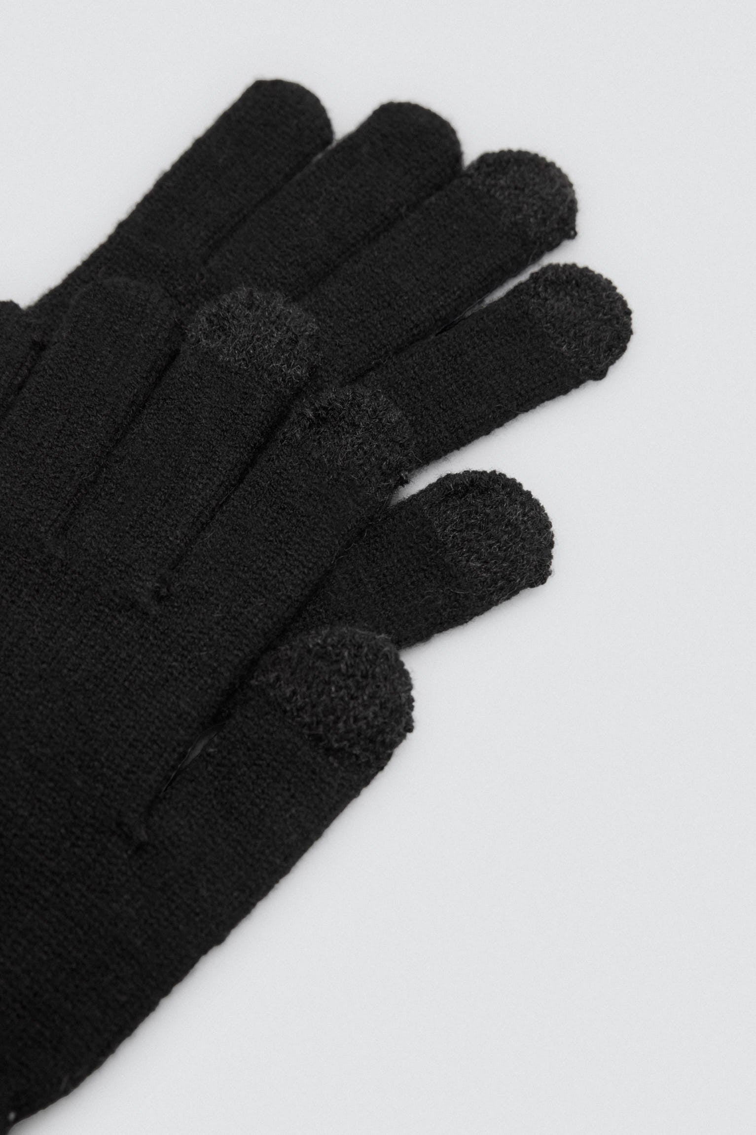 70695-2-guantes-tactiles-negros