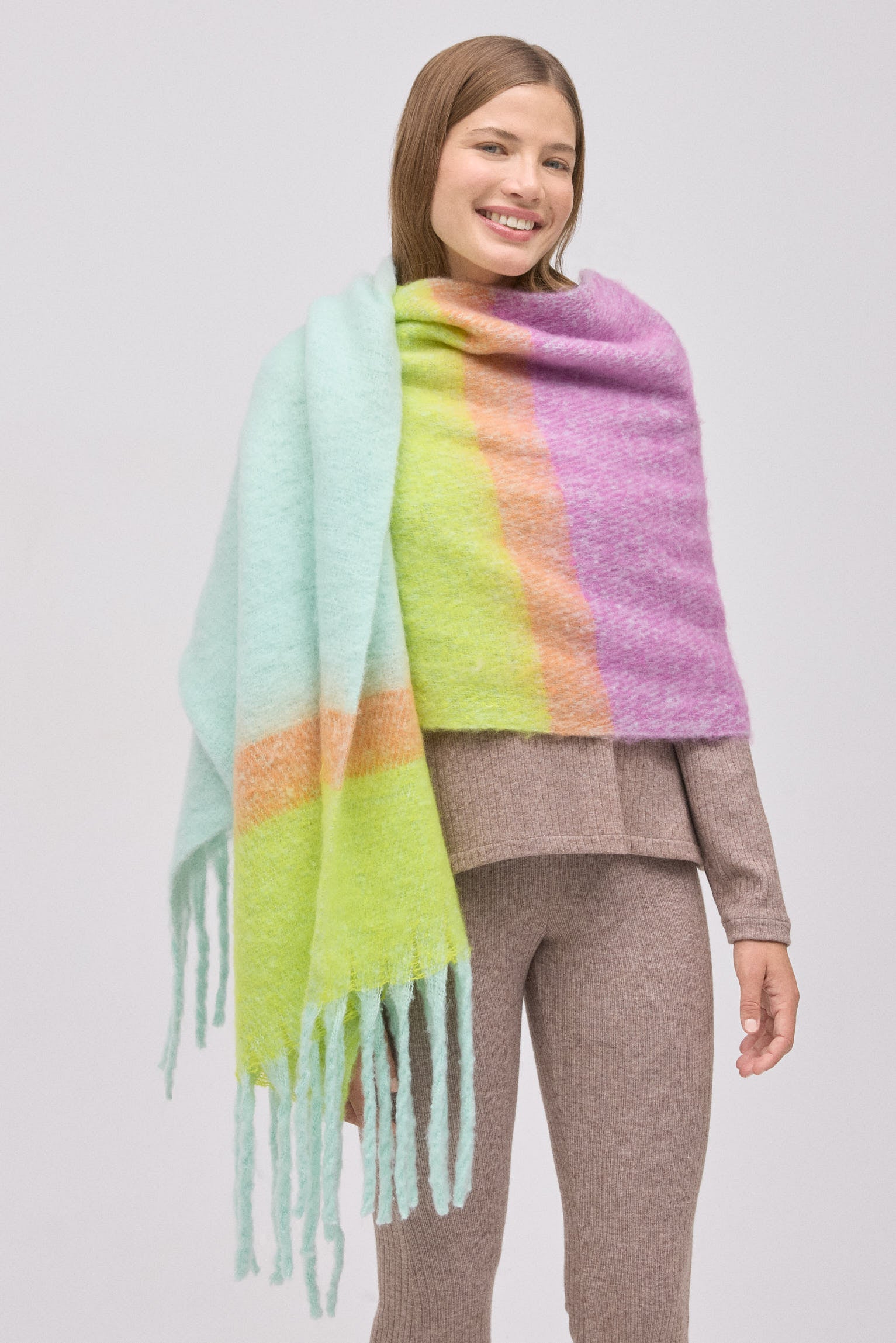 70703-4-bufanda-rayas-colores