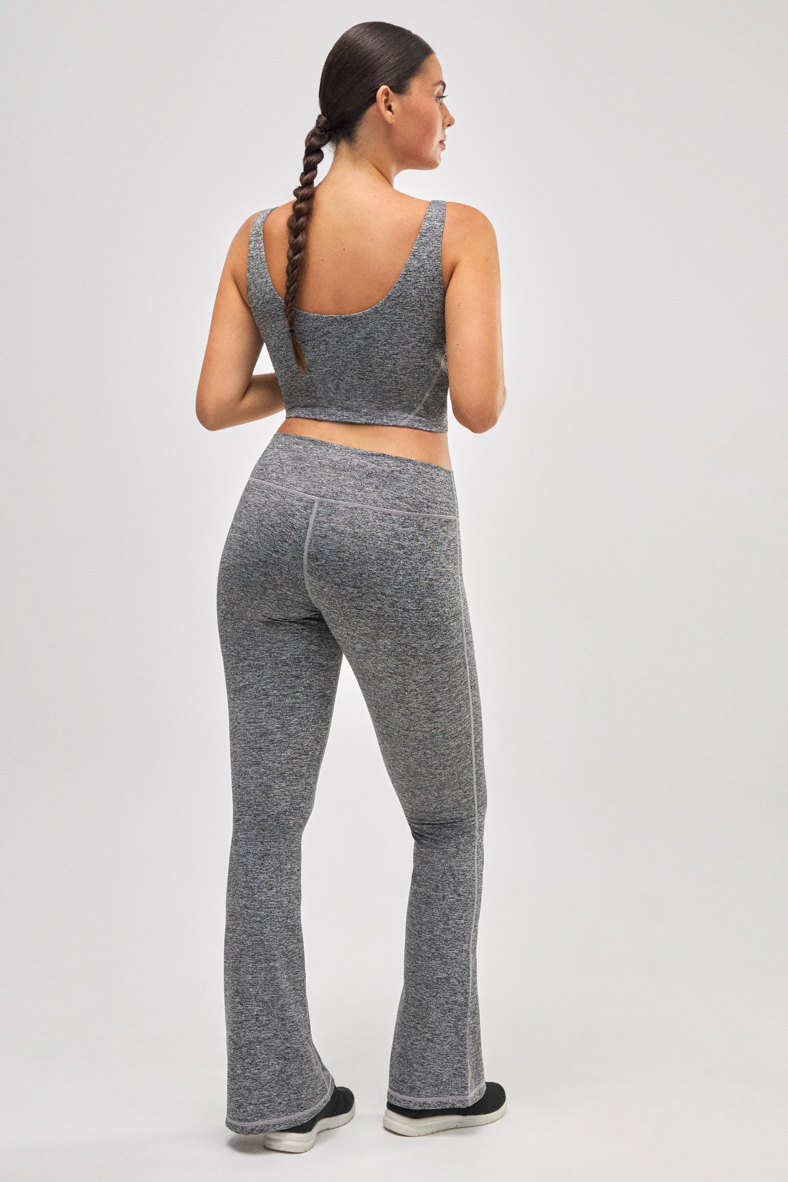 70920-2-leggings-deportivos-flare-gris