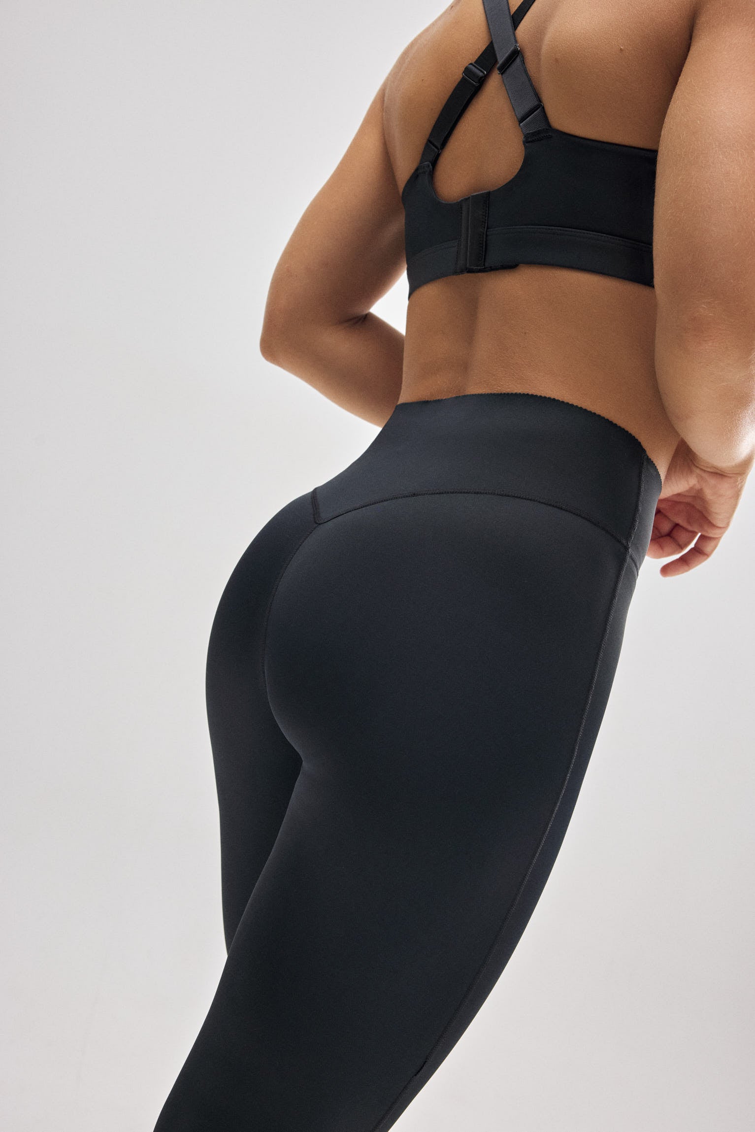 70925-5-leggings-deportivos-efecto-vientre-plano-negro