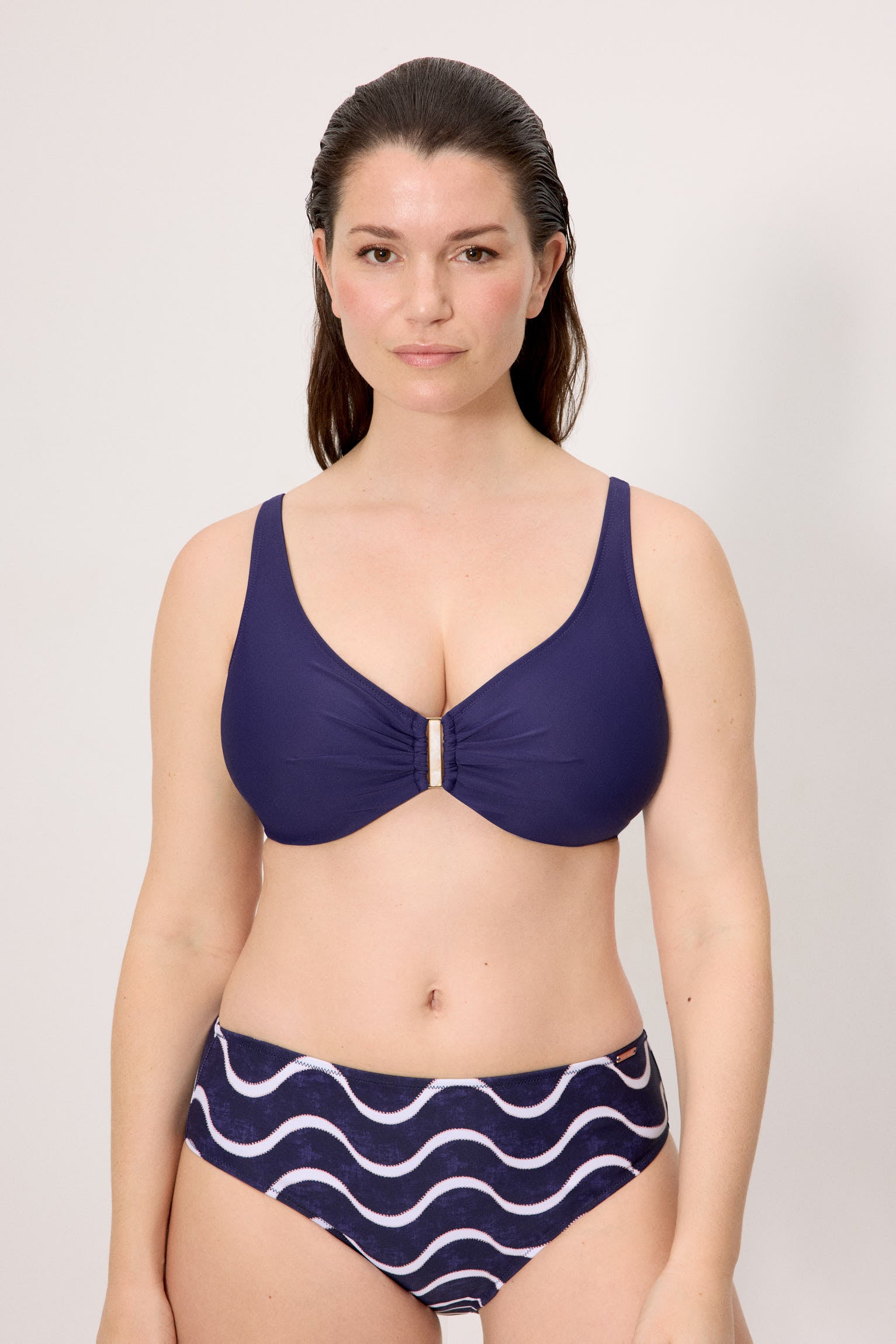 83228-navy-blue-top-bikini-mujer-reductor-marino-detalle-broche-copa-d--ysabel-mora