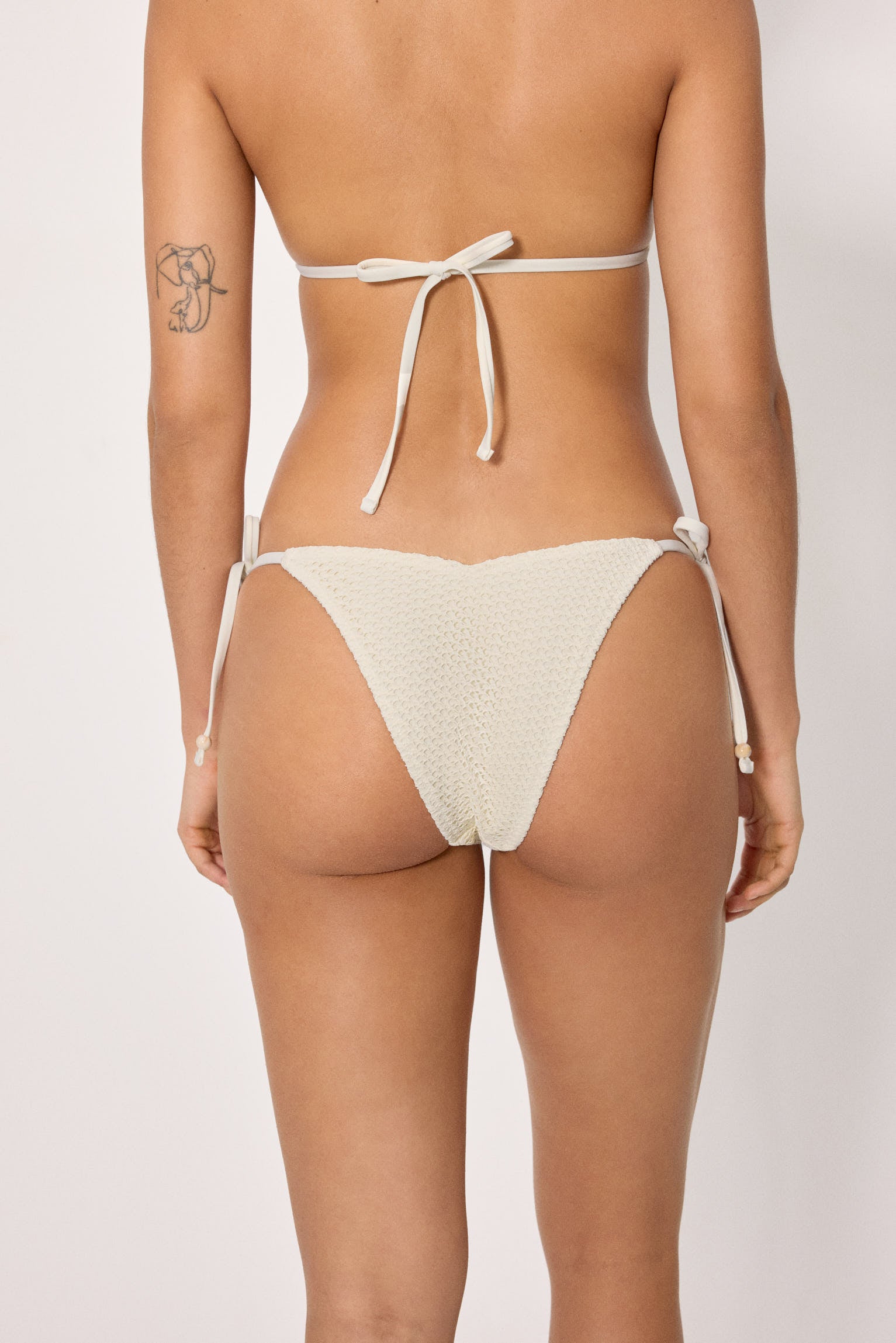 83354-marfil-braga-bikini-mujer-anudada-brasilena-tejido-calado-marfil--ysabel-mora