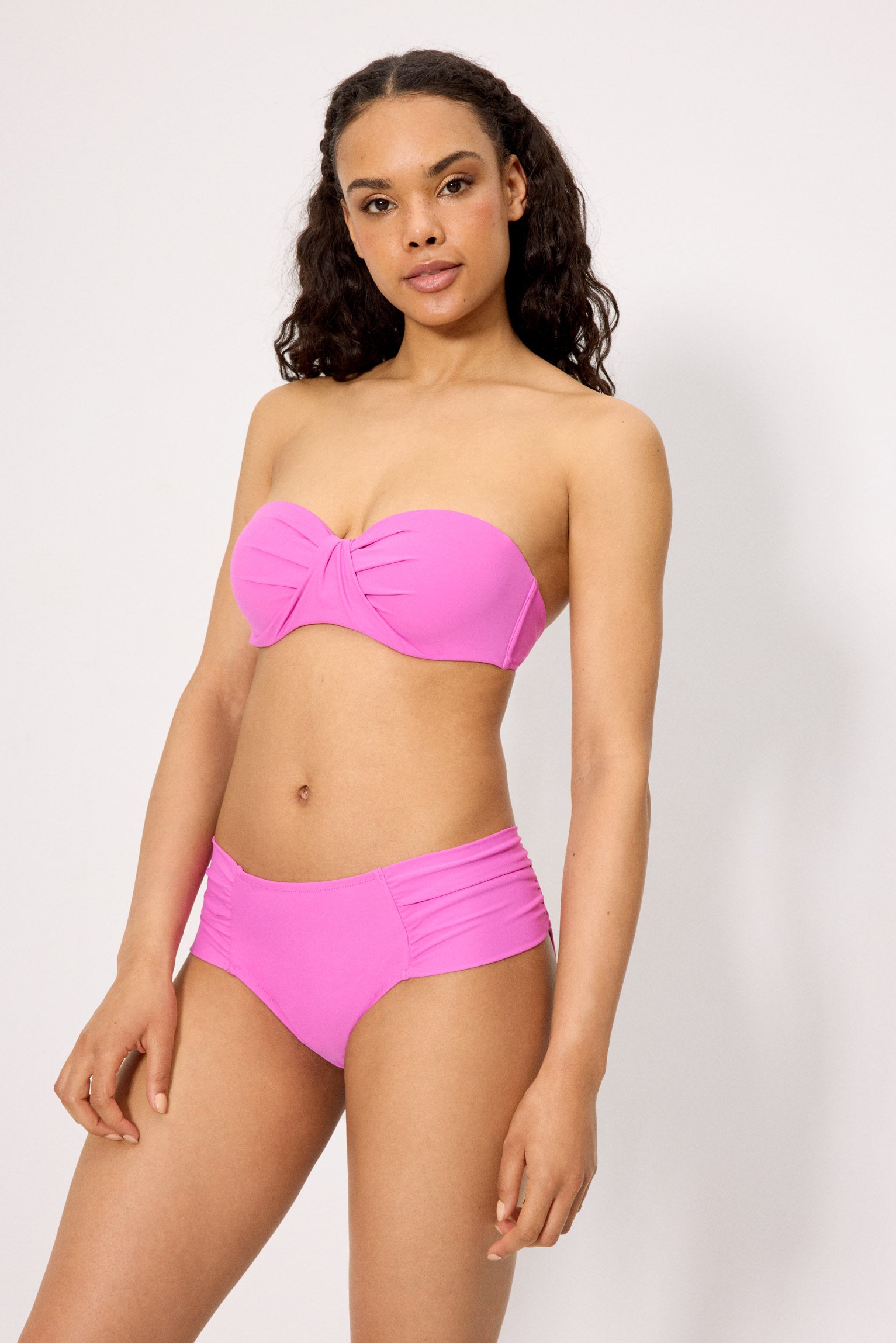 Braga bikini moldeadora midi rosa - Ysabel Mora