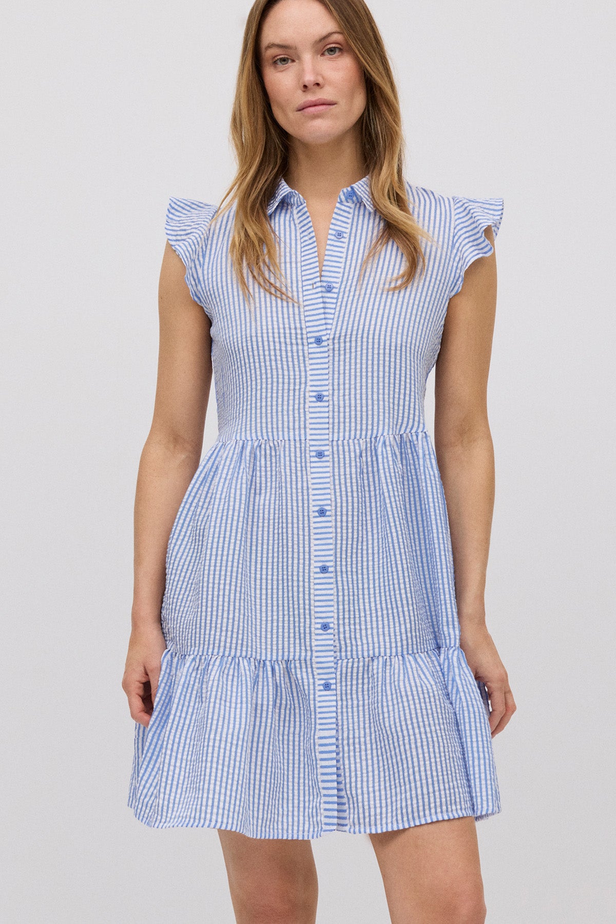 Vestido curto estampado listrado