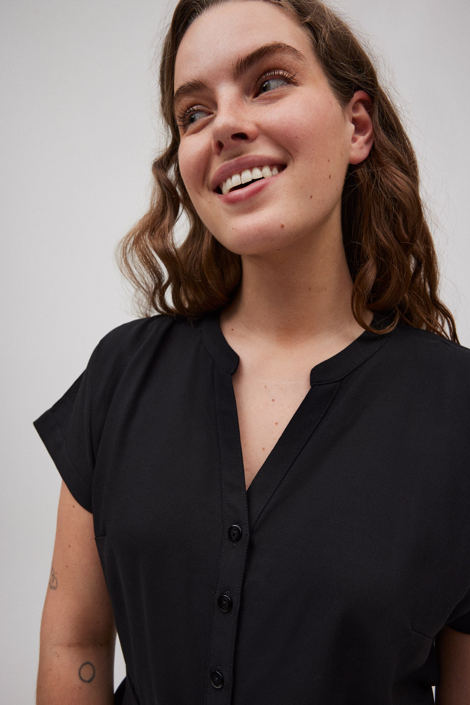 86160-5-vestido-corto-mujer-ysabel-mora-negro