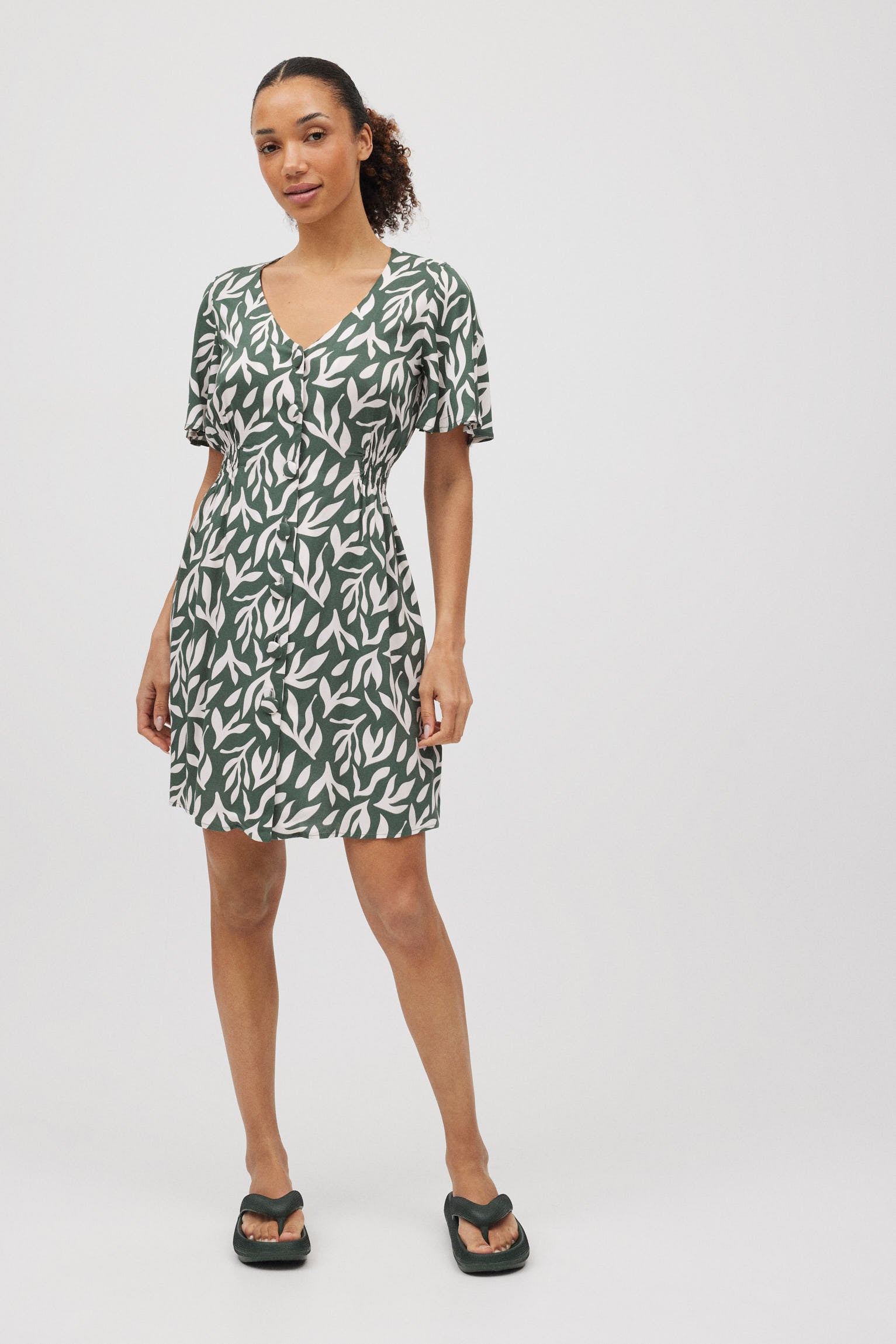 86164-1-vestido-corto-estampado-mujer-ysabel-mora-verde