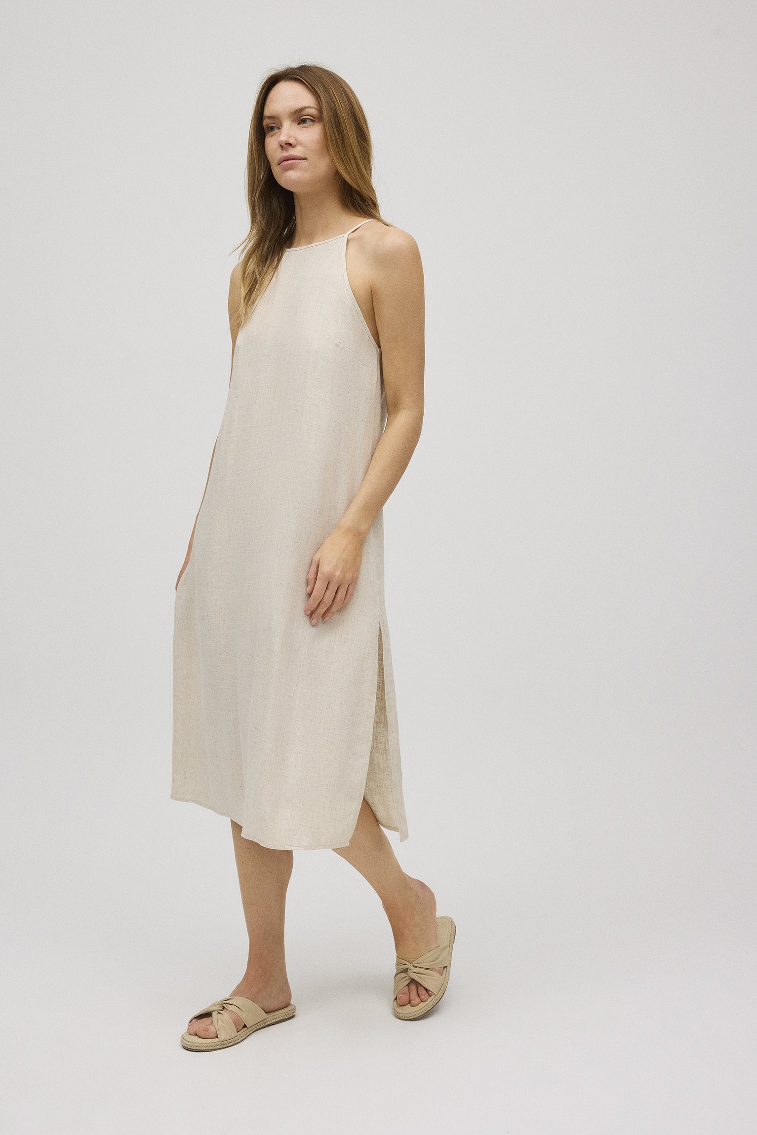 Vestido midi reto com linho