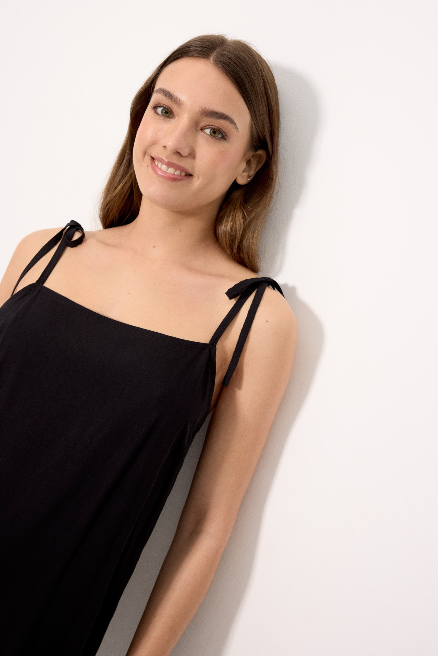 86277-vestido-mujer-verano-corto-tirantes-anudados-negro