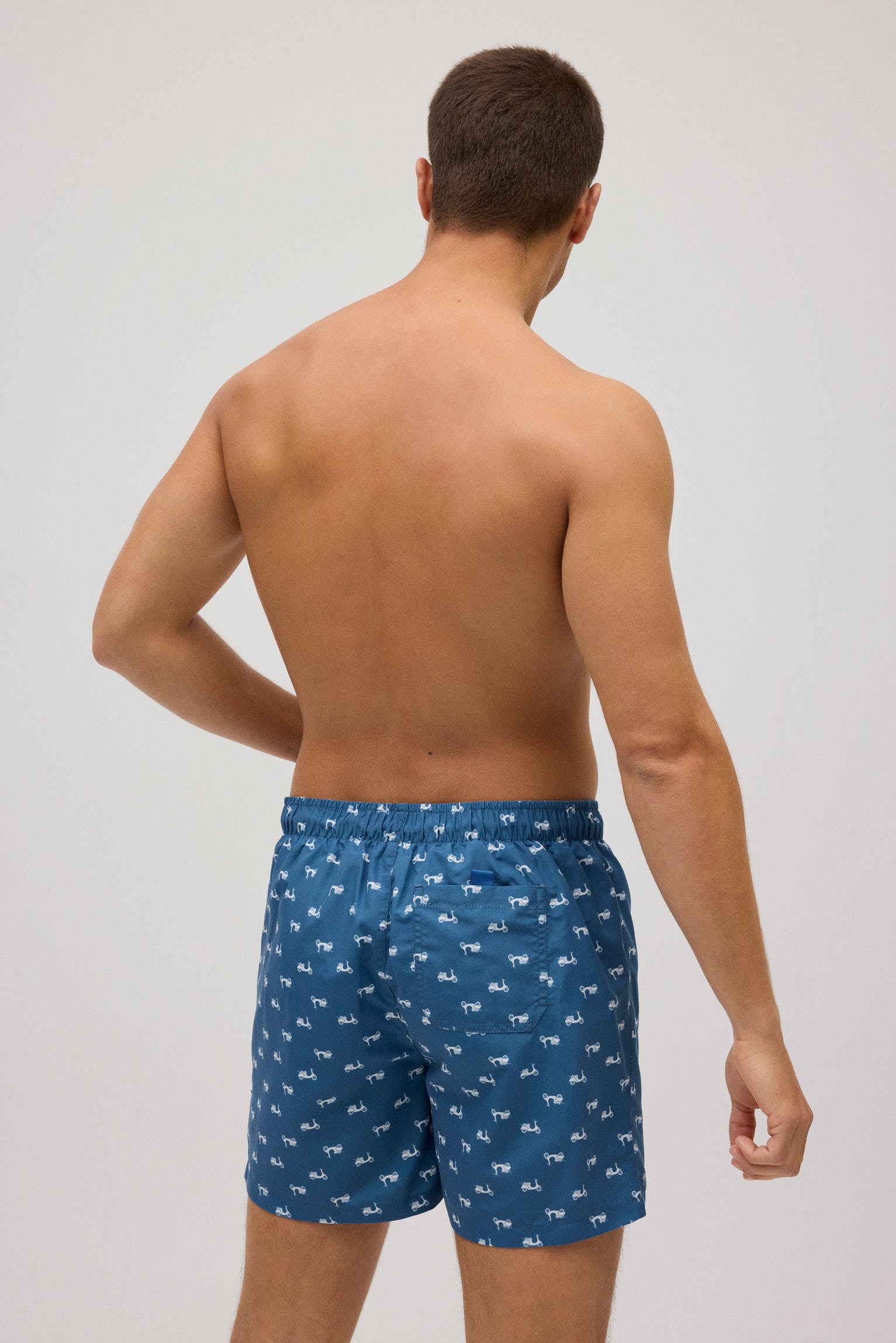 90376-banador-hombre-medio-estampado-vespas-azul-026