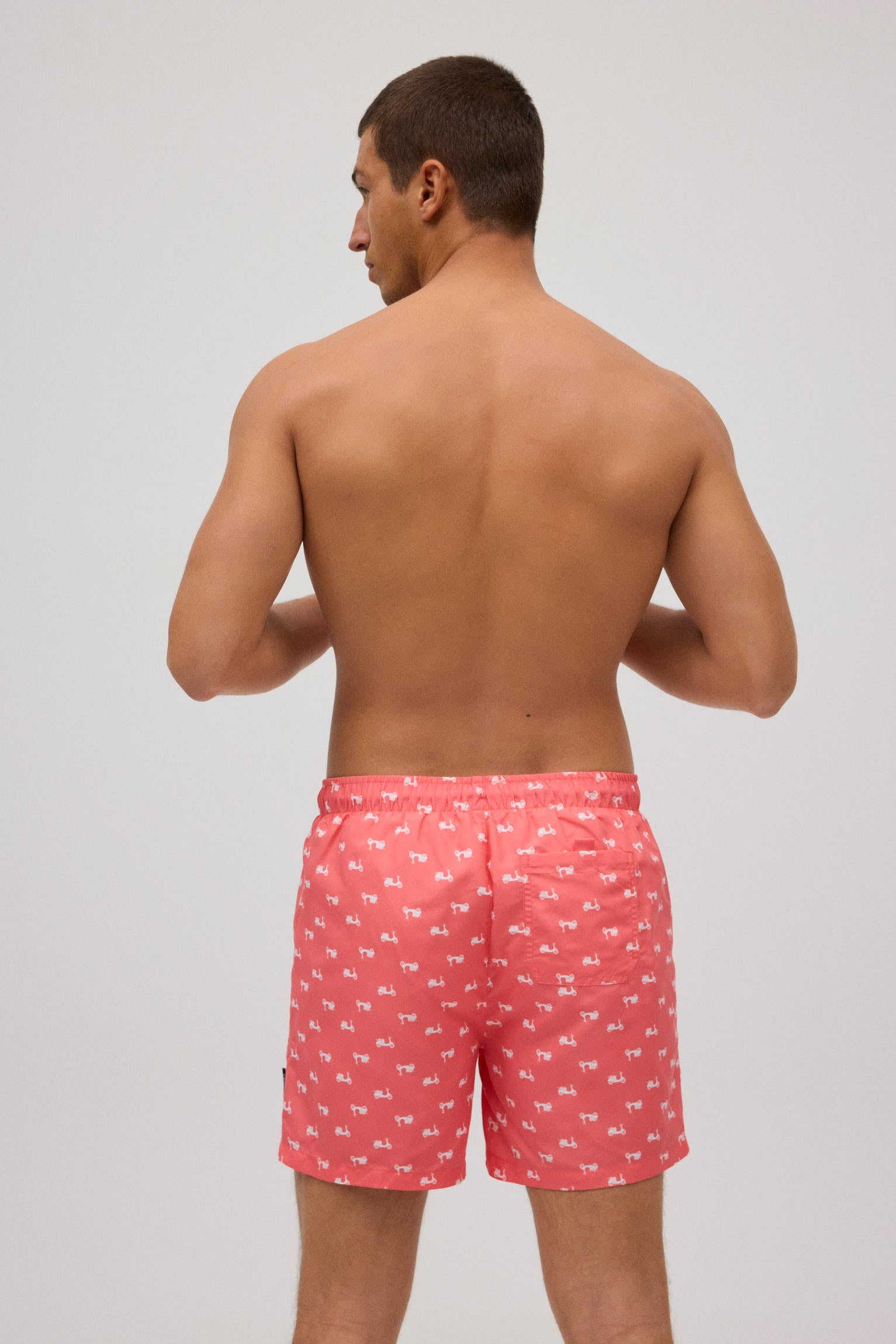 90376-banador-hombre-medio-estampado-vespas-coral-011